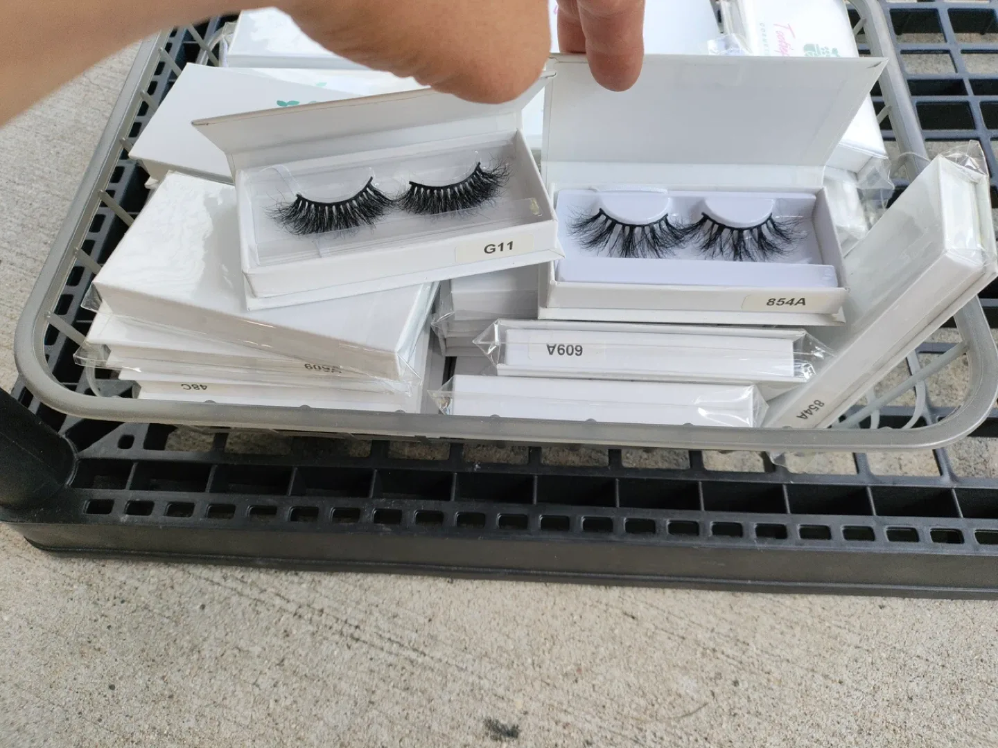 Toothfairy Cosmetics False Eyelashes - New image indicator(4)