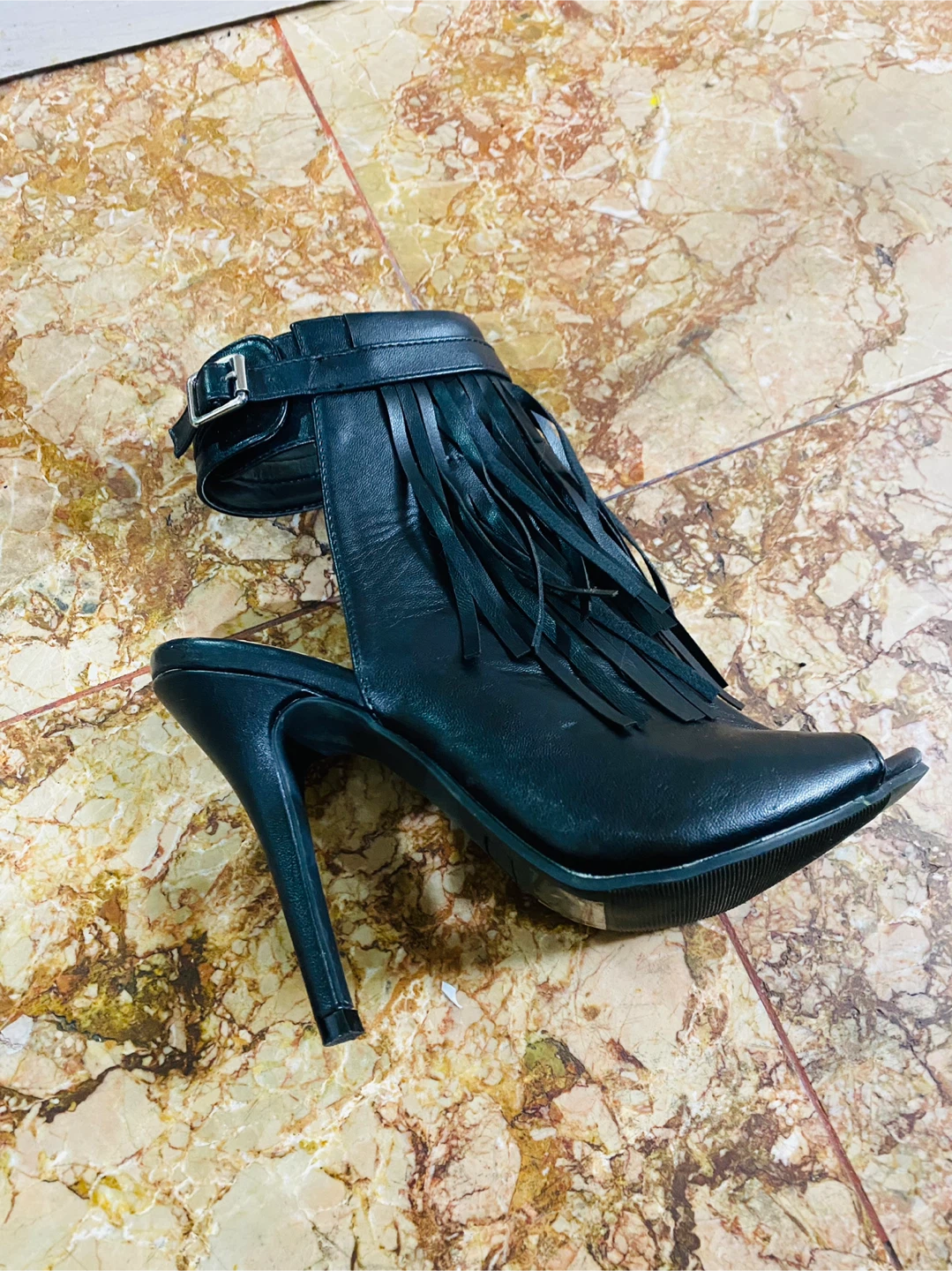 Ladies heels 👠 / sandals (like new) - photo 2