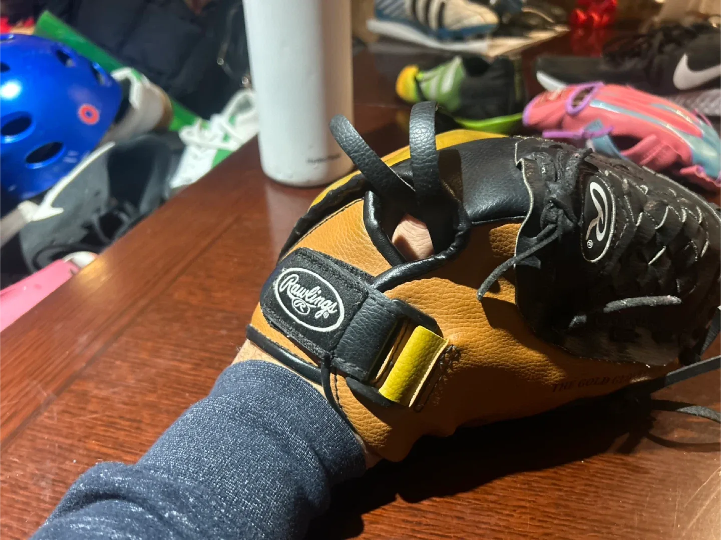 Used Kids 10.5 " Rawlings PL1051B Baseball Glove 10 1/2 inch