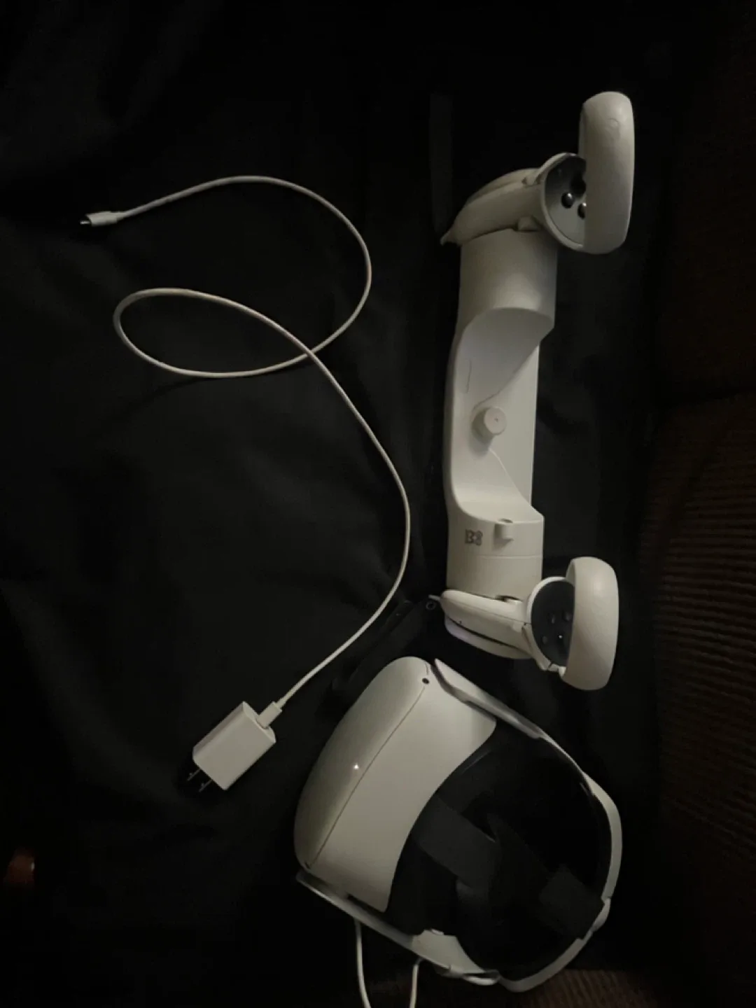 Meta Quest 2 VR Headset image indicator(2)