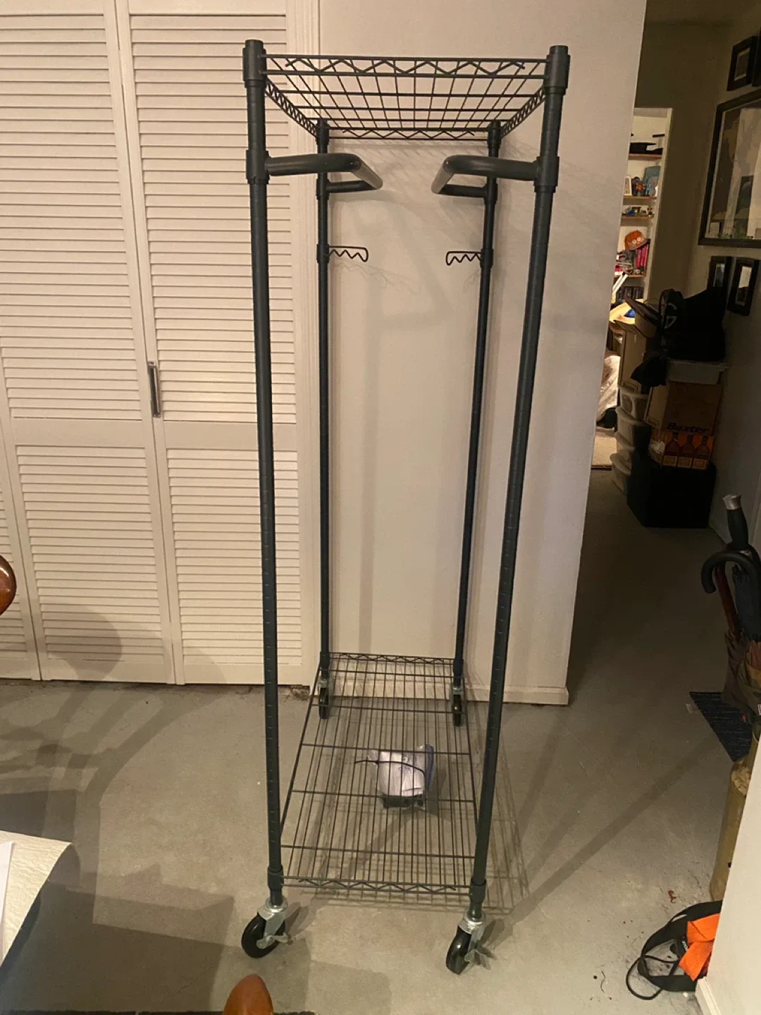 Rolling Garment Rack - Black image indicator(3)