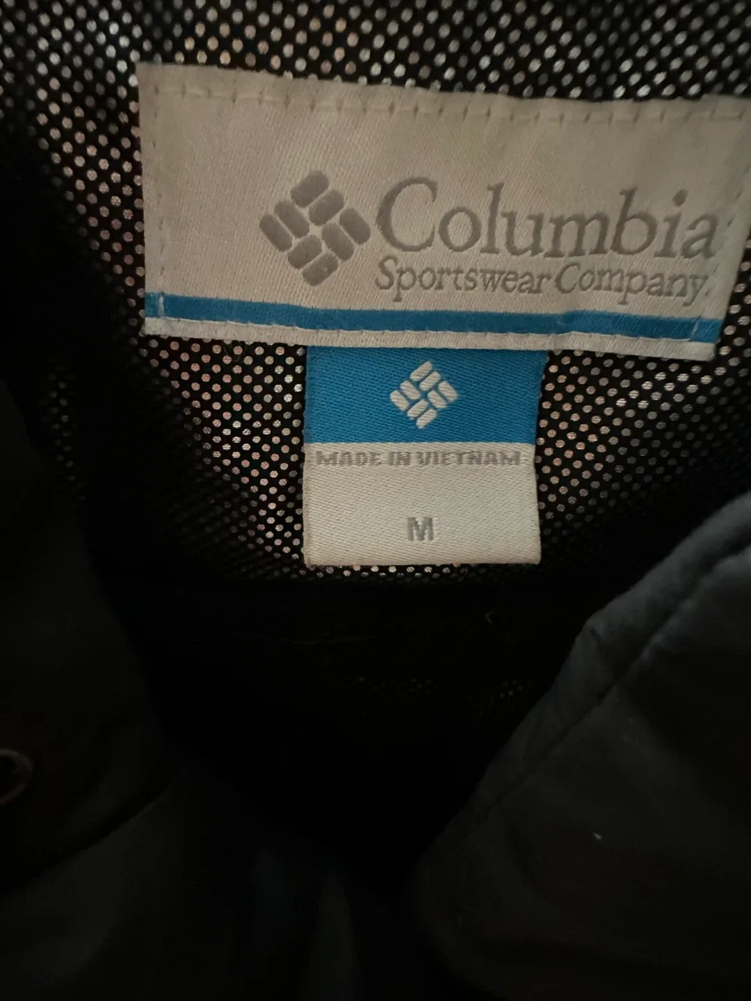 Columbia Black Puffer Jacket - Size M image indicator(3)