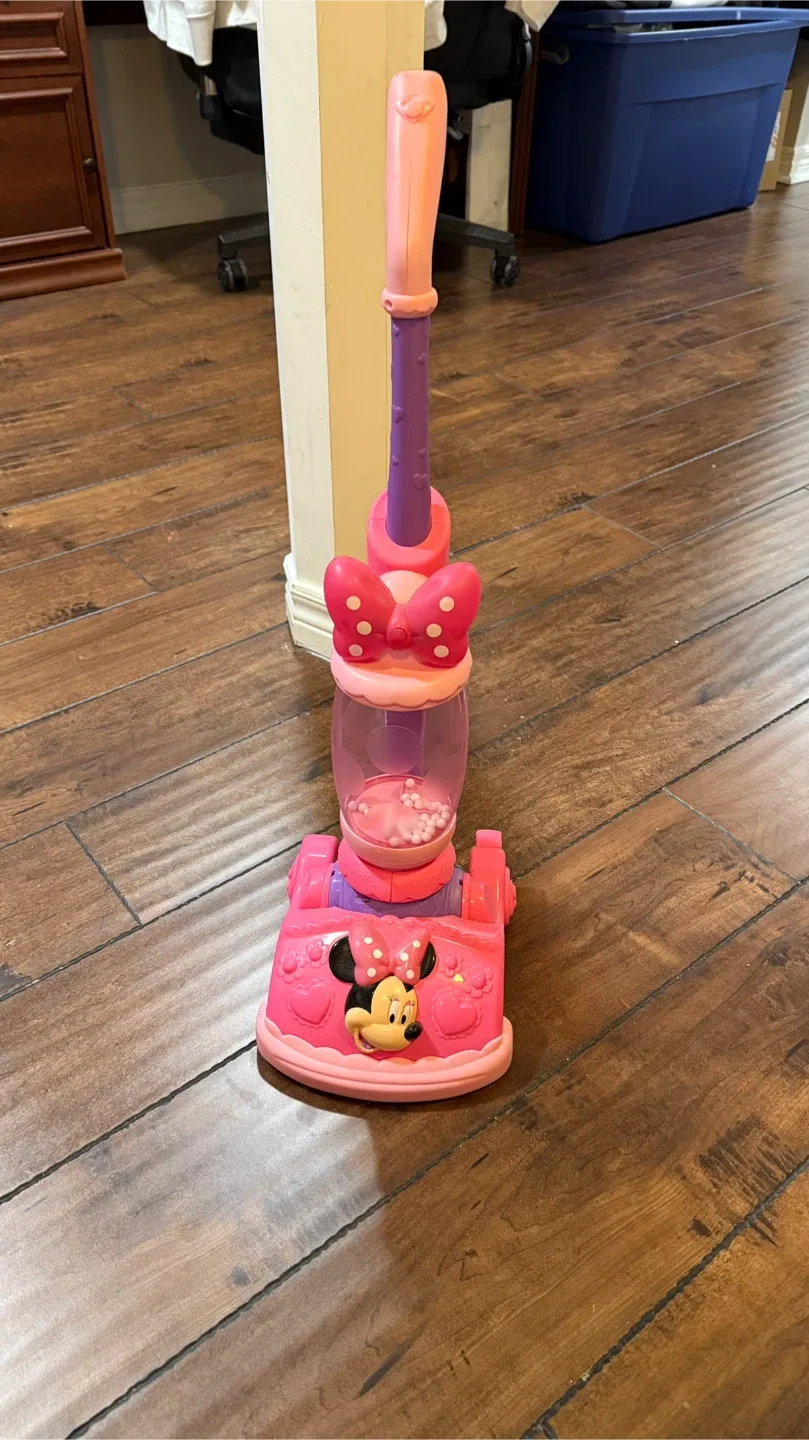 Minnie Mouse Toy Vacuum thumbnail