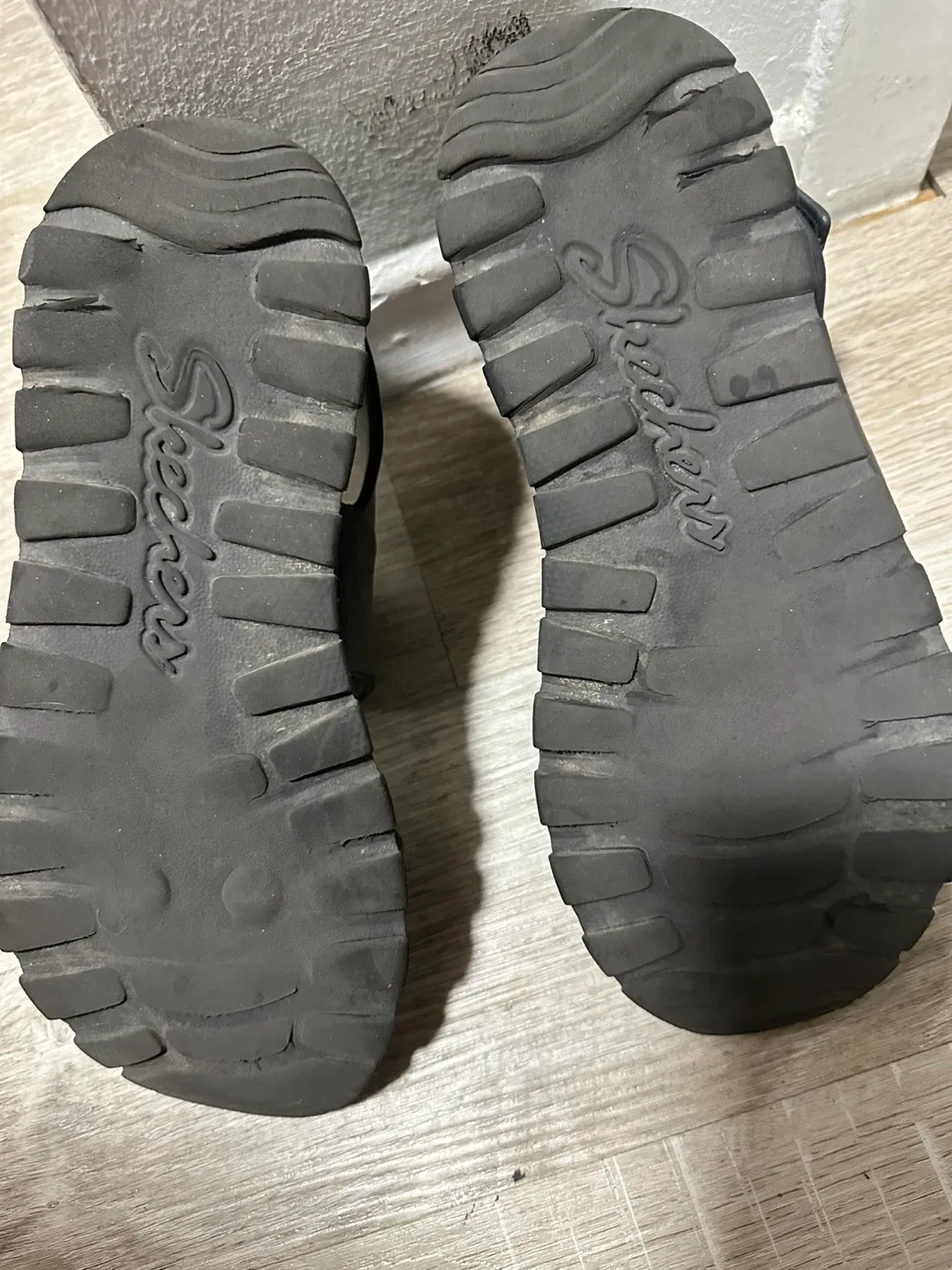 Skechers Black Sandals - Size 9 image indicator(2)