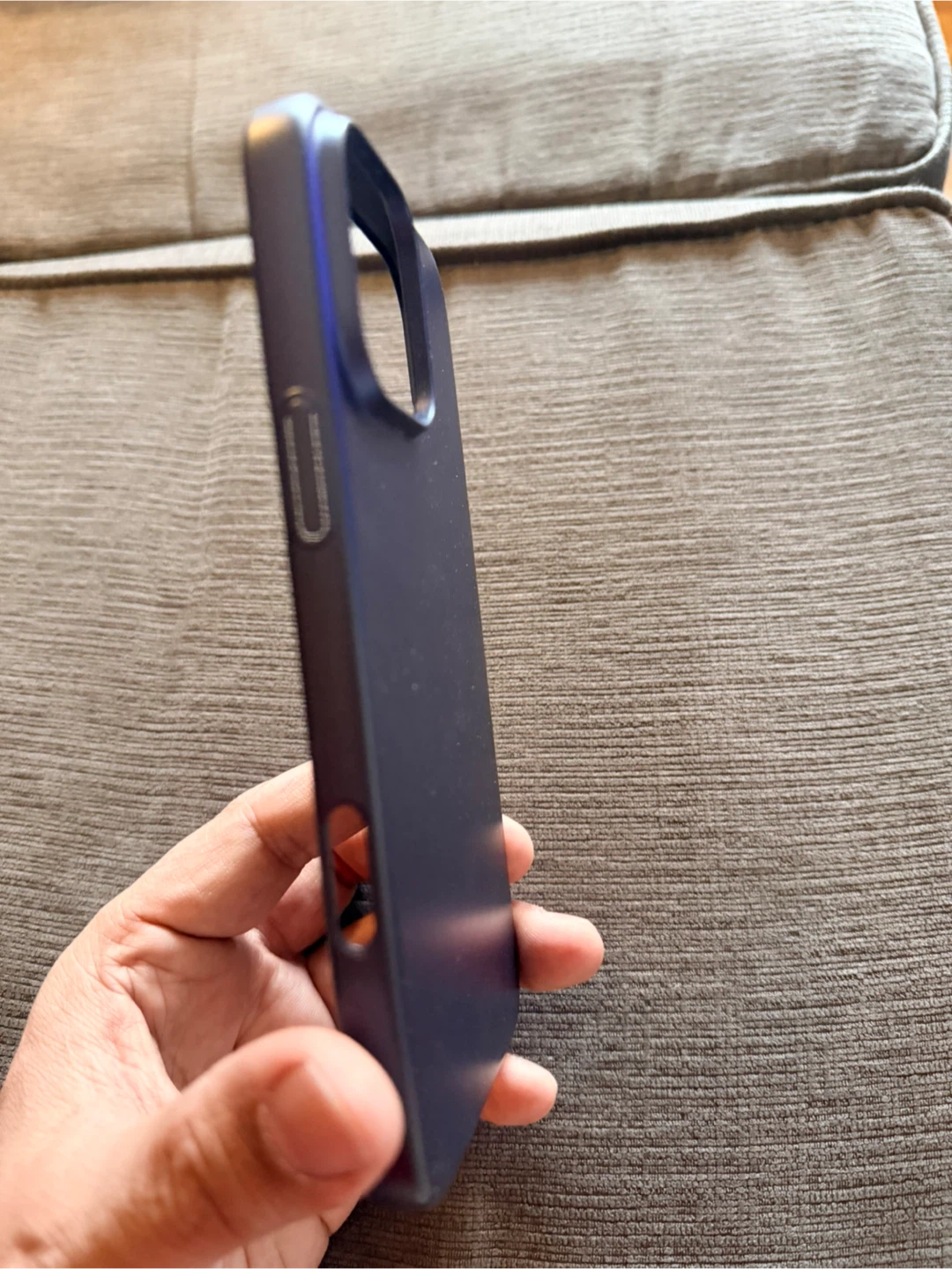 Designed for iPhone 16 Pro Max - photo 3