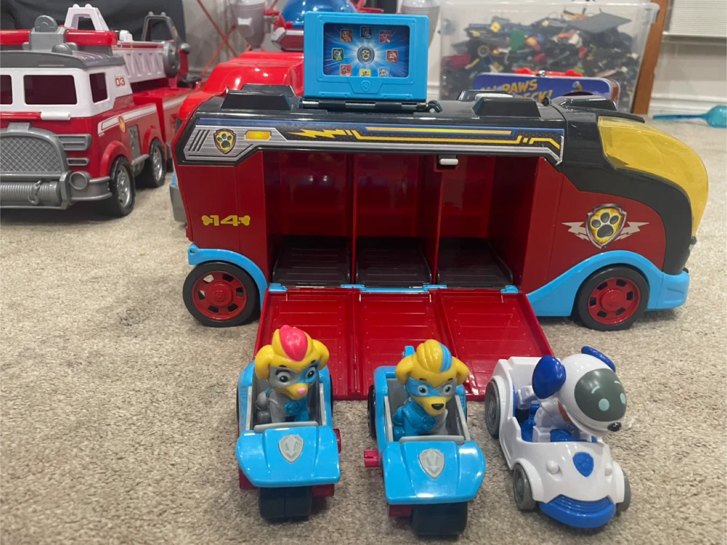 Paw Patrol Toy Lot image indicator(4)