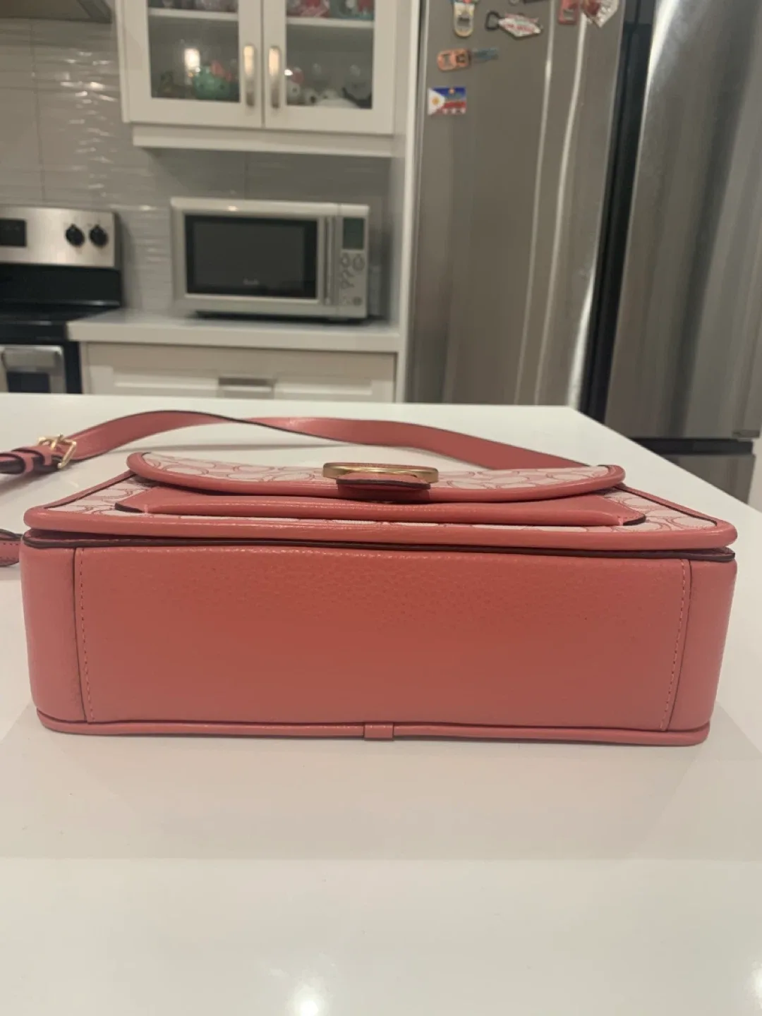 🩷Coach Pink Leather Signature Lonie Shoulder Bag 🎀 image indicator(6)