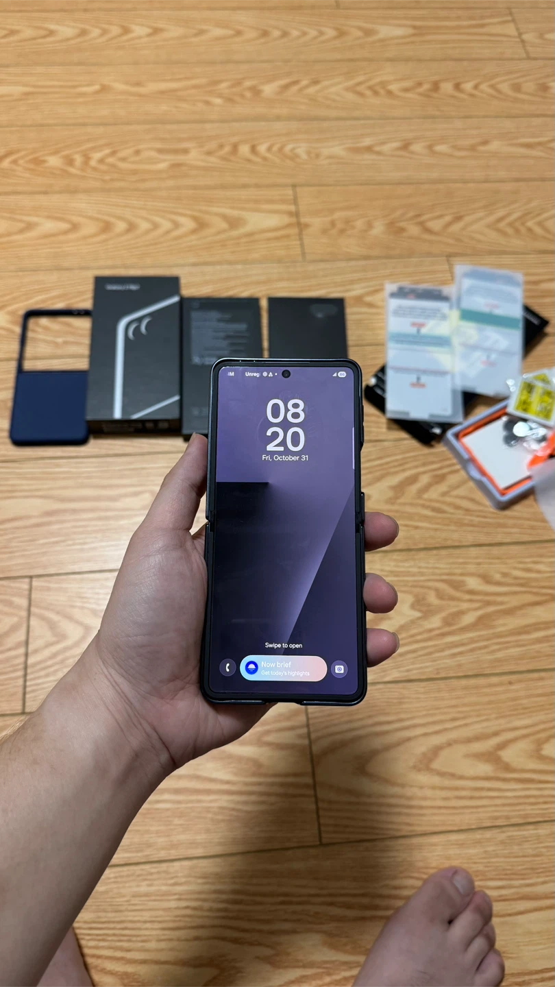 Samsung Galaxy Z Flip 7 512gb Jet Black - photo 3