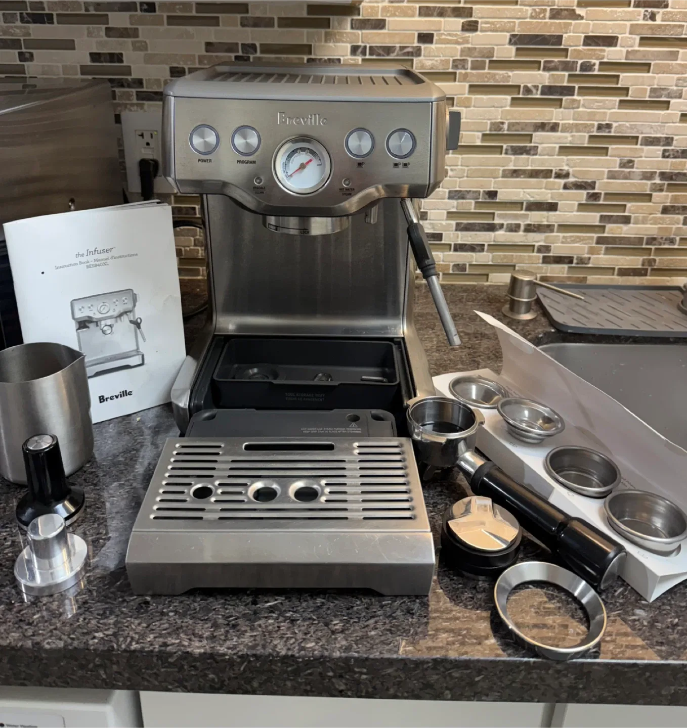 Breville Infuser BES840XL Espresso Machine & Grinder image indicator(4)