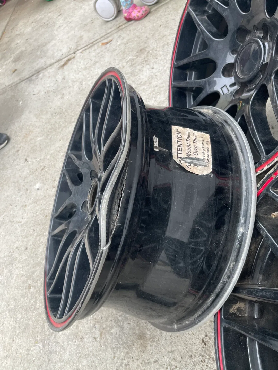 Set of 4 Black Rims - 20 inch image indicator(5)