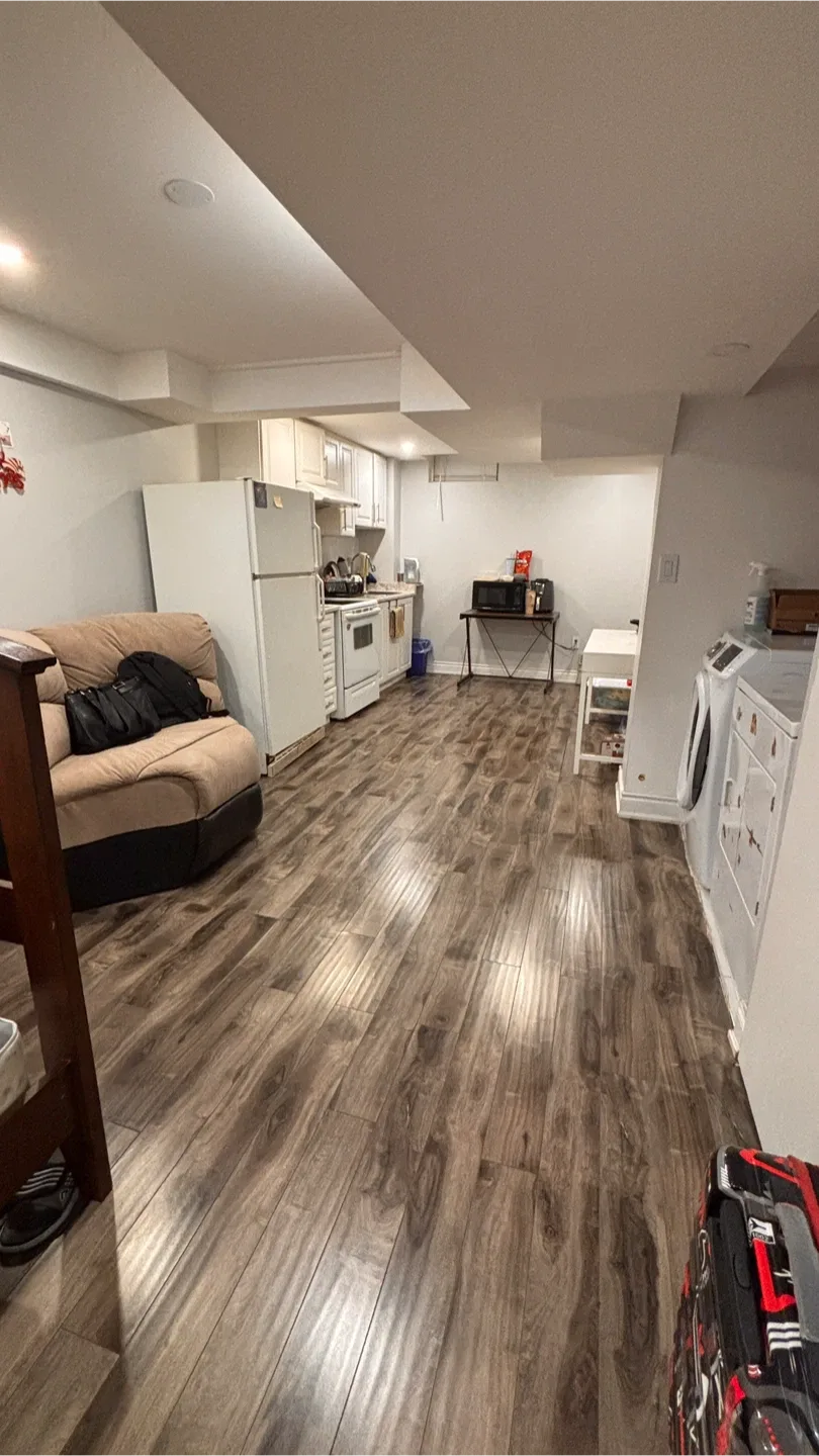 Basement for Rent image indicator(2)