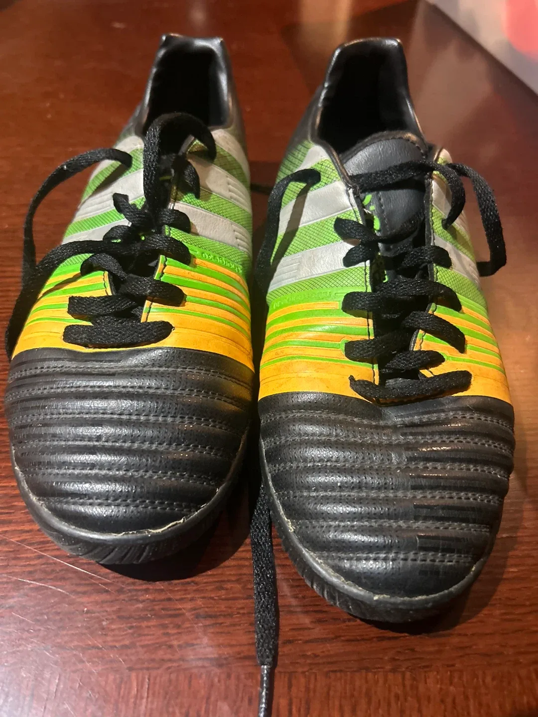 Used size 6 Adidas Nitrocharge 3.0 Soccer Shoes - Size 6 image indicator(2)
