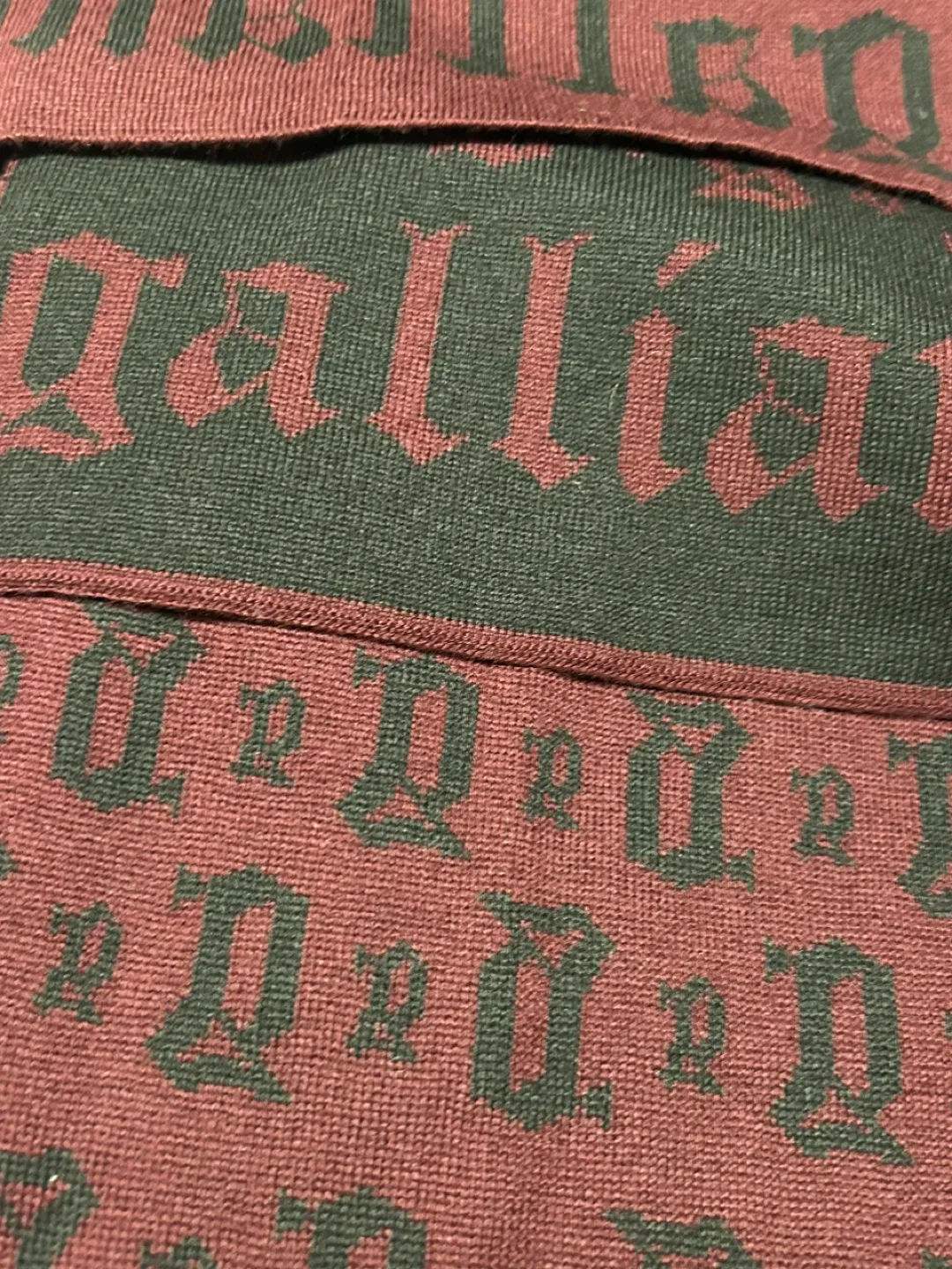 Galiano Scarf image indicator(4)