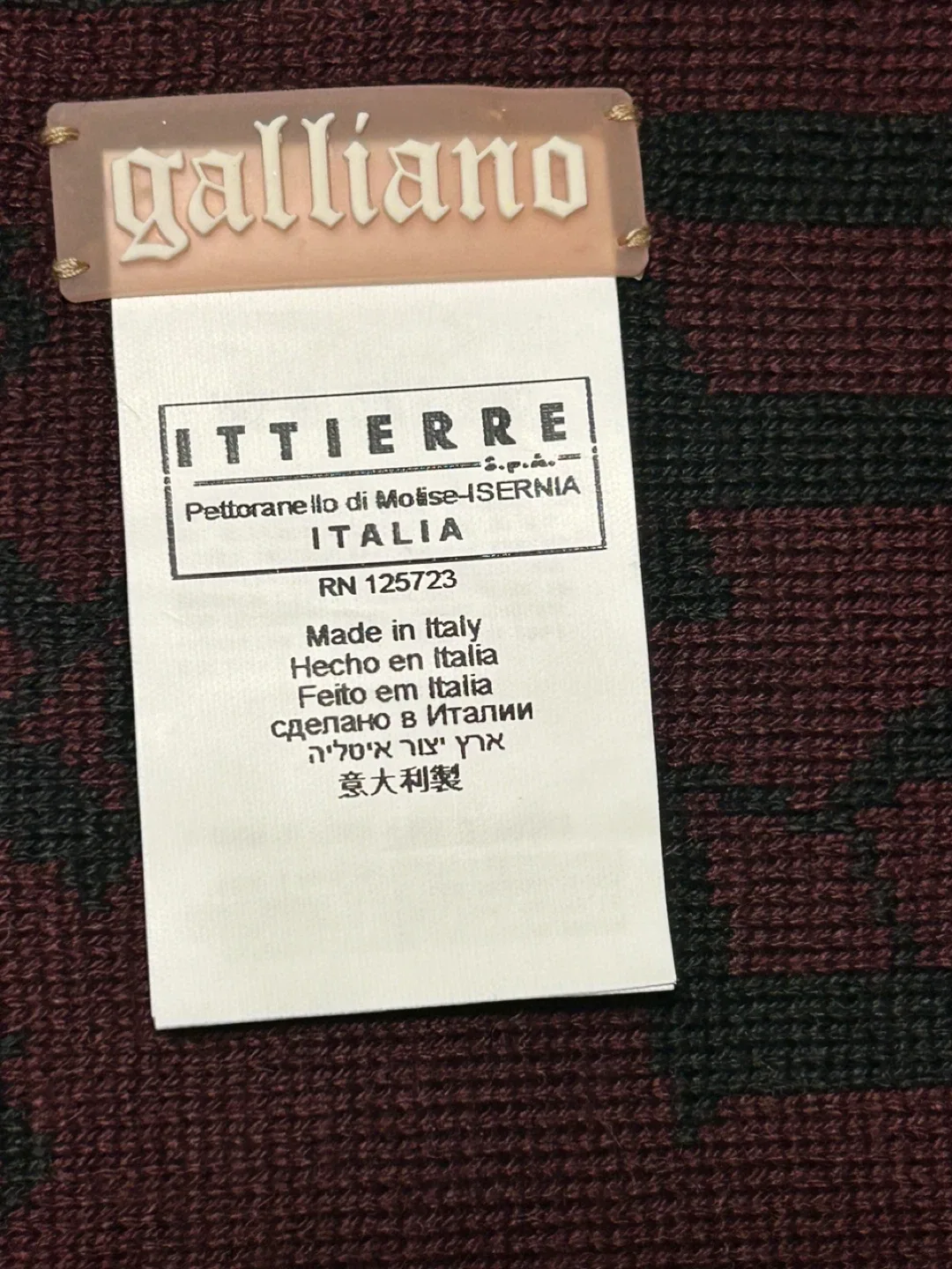 Galiano Scarf image indicator(7)