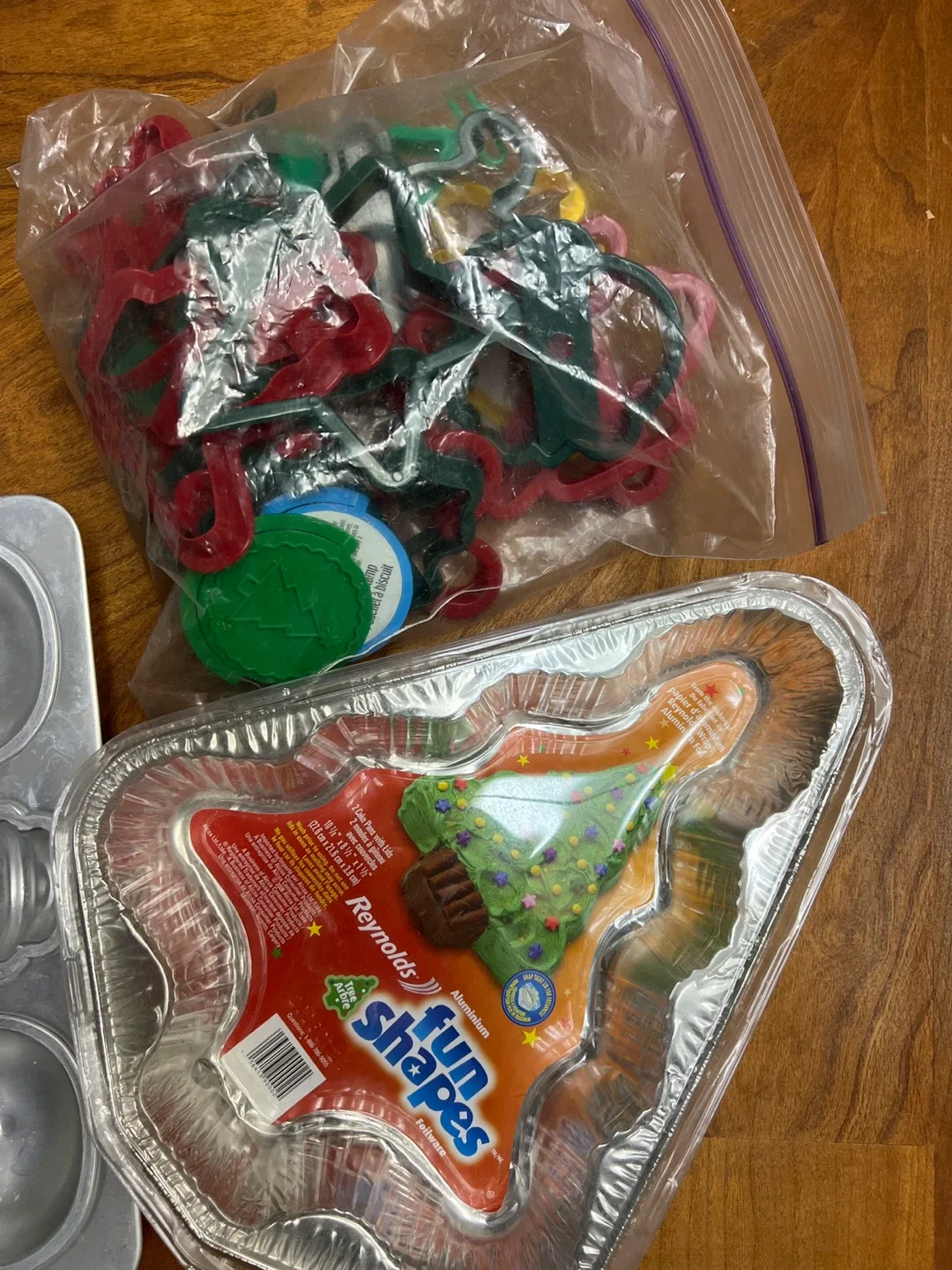 Halloween & Christmas Baking Pans image indicator(5)