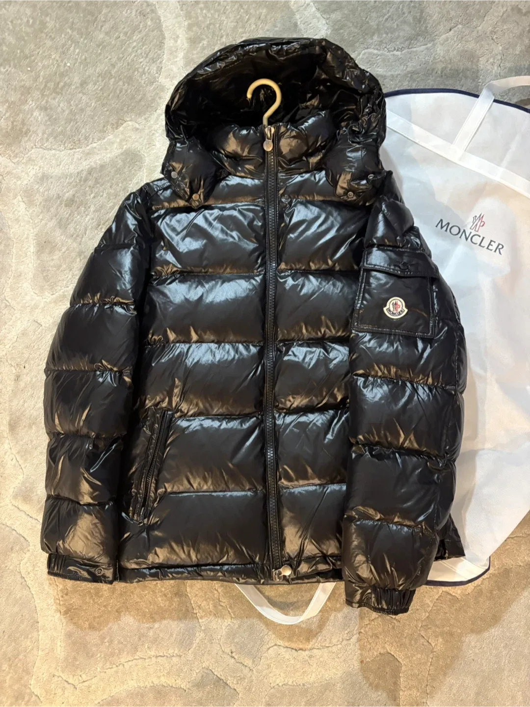 Moncler Jacket image indicator(2)