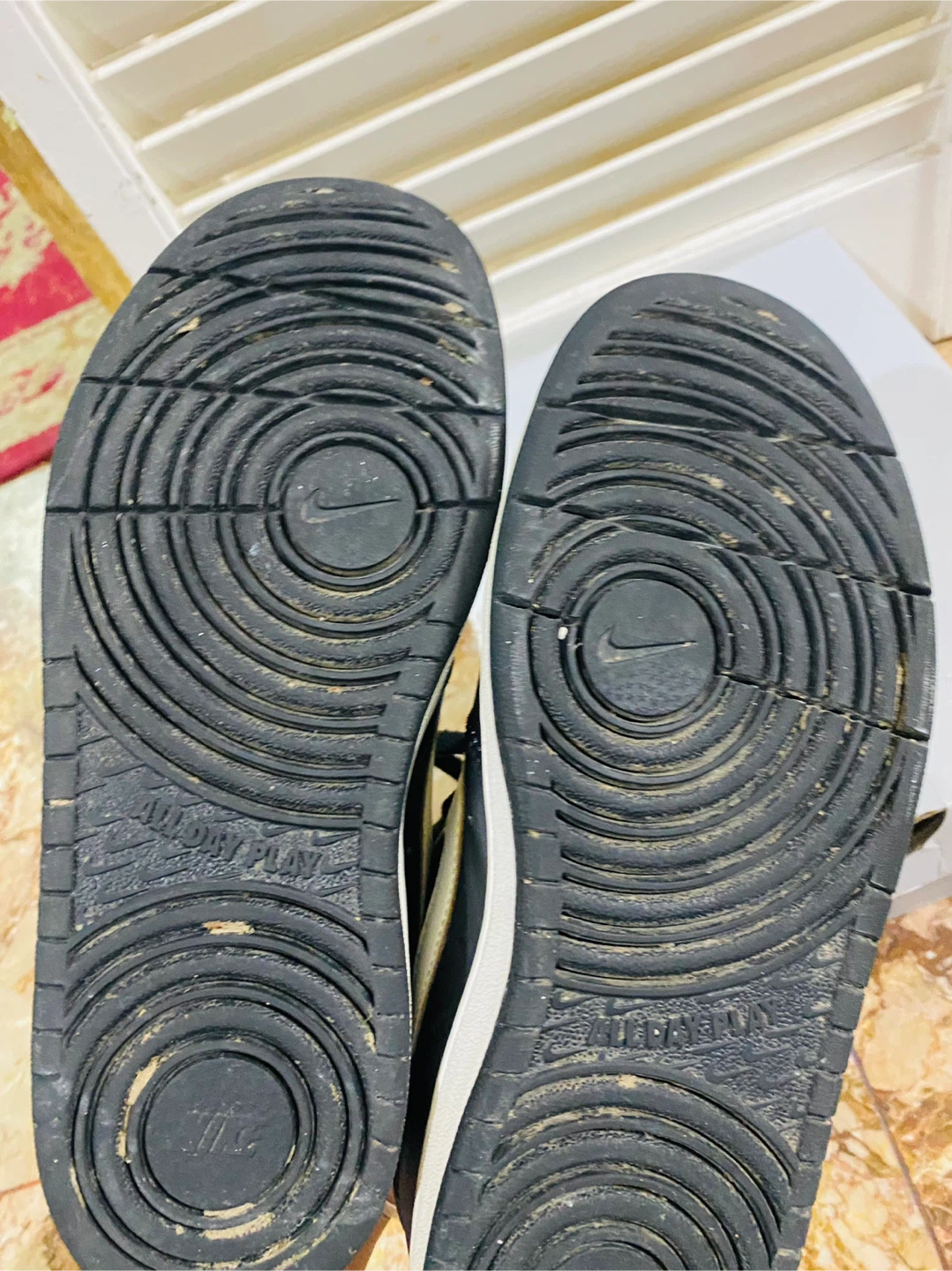 Nike Air Force 1 (size 4Y) Used - photo 3