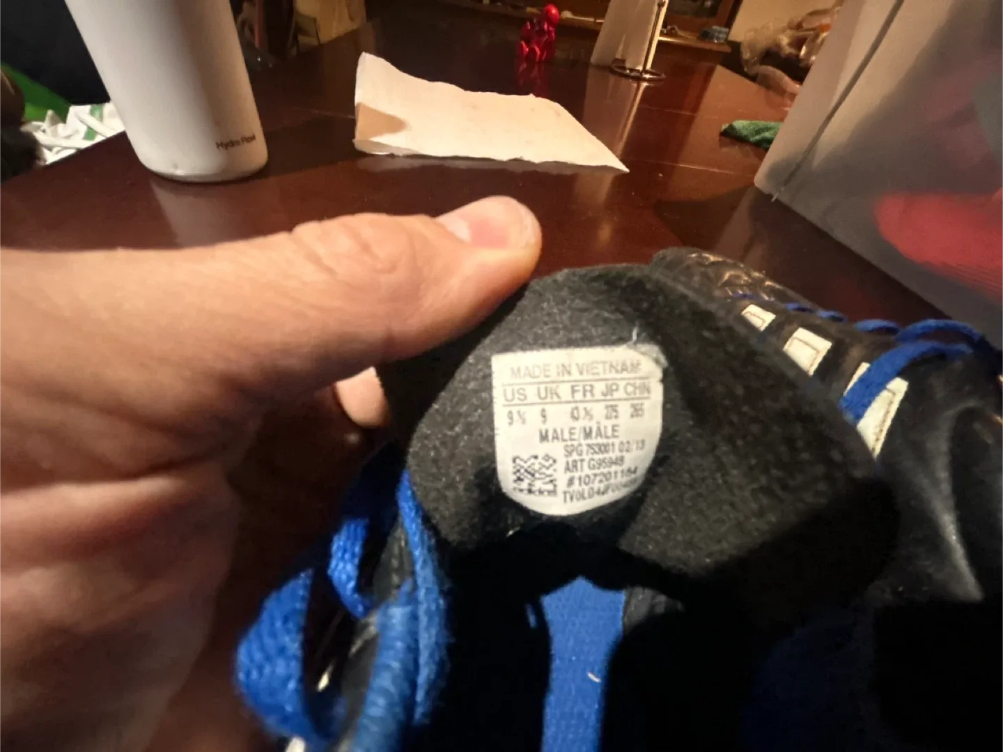 Used Adidas Soccer Cleats - US Size 9.5 image indicator(3)