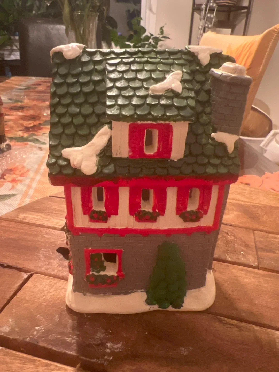 California Creations Christmas Shop Figurine image indicator(3)