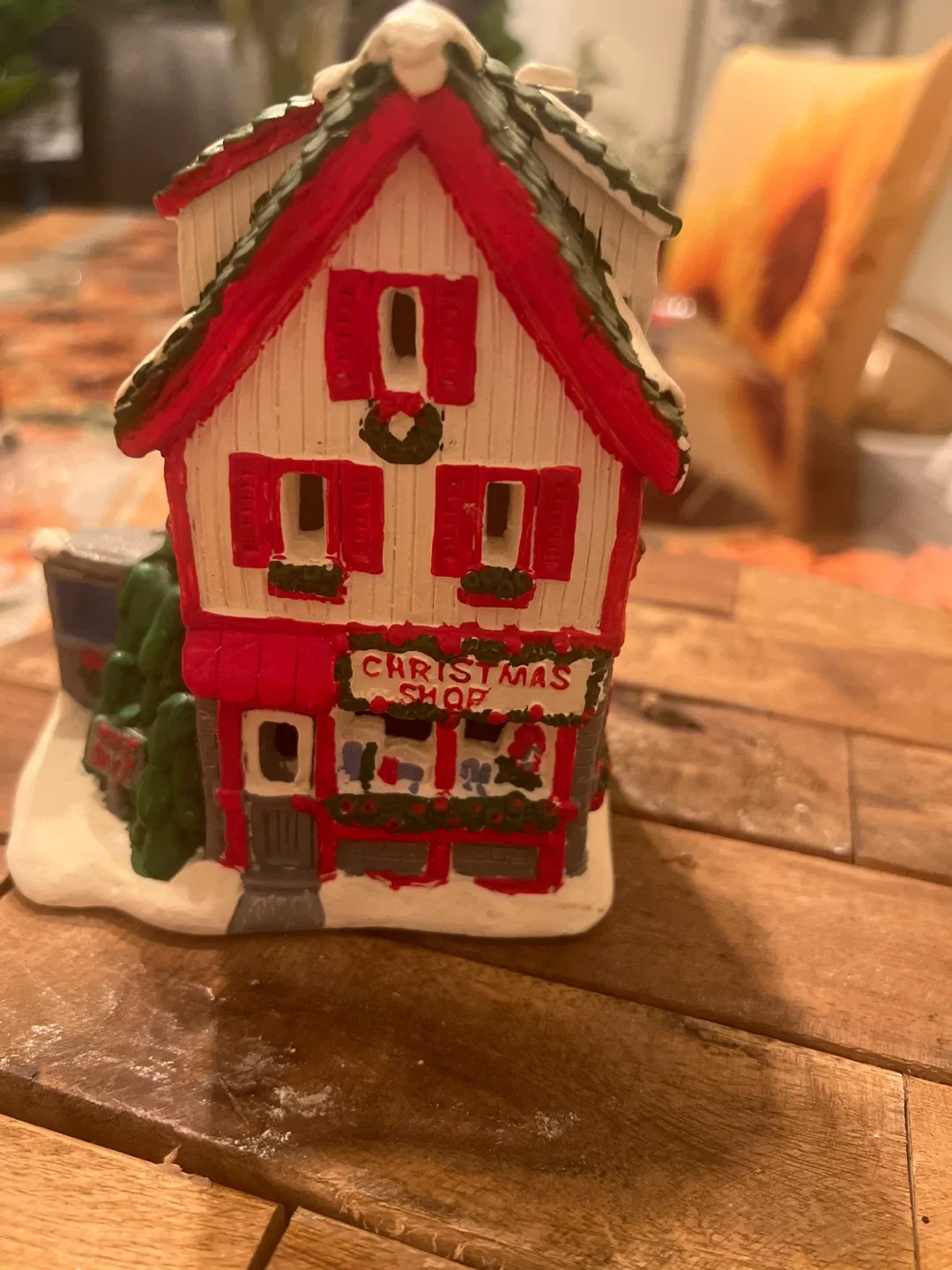 California Creations Christmas Shop Figurine image indicator(2)