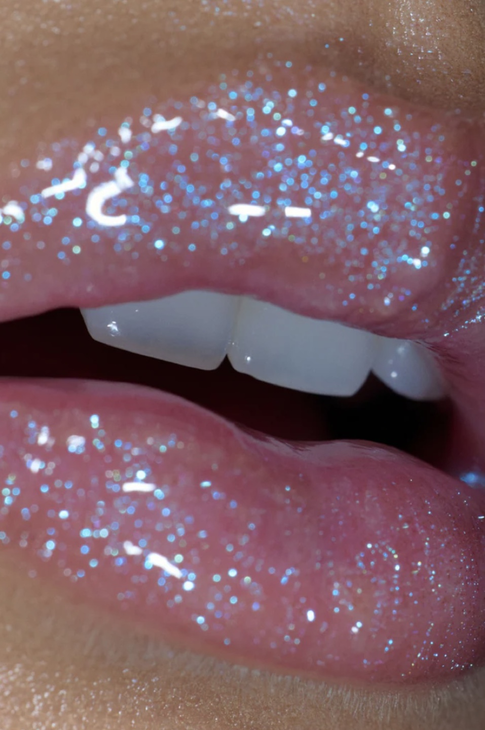r.e.m. beauty Fembot Glossy Balm - photo 3
