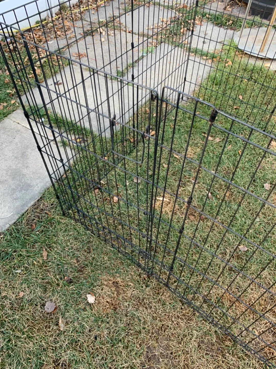 Black Metal Pet Playpen - 4' x 4' x 3' image indicator(2)