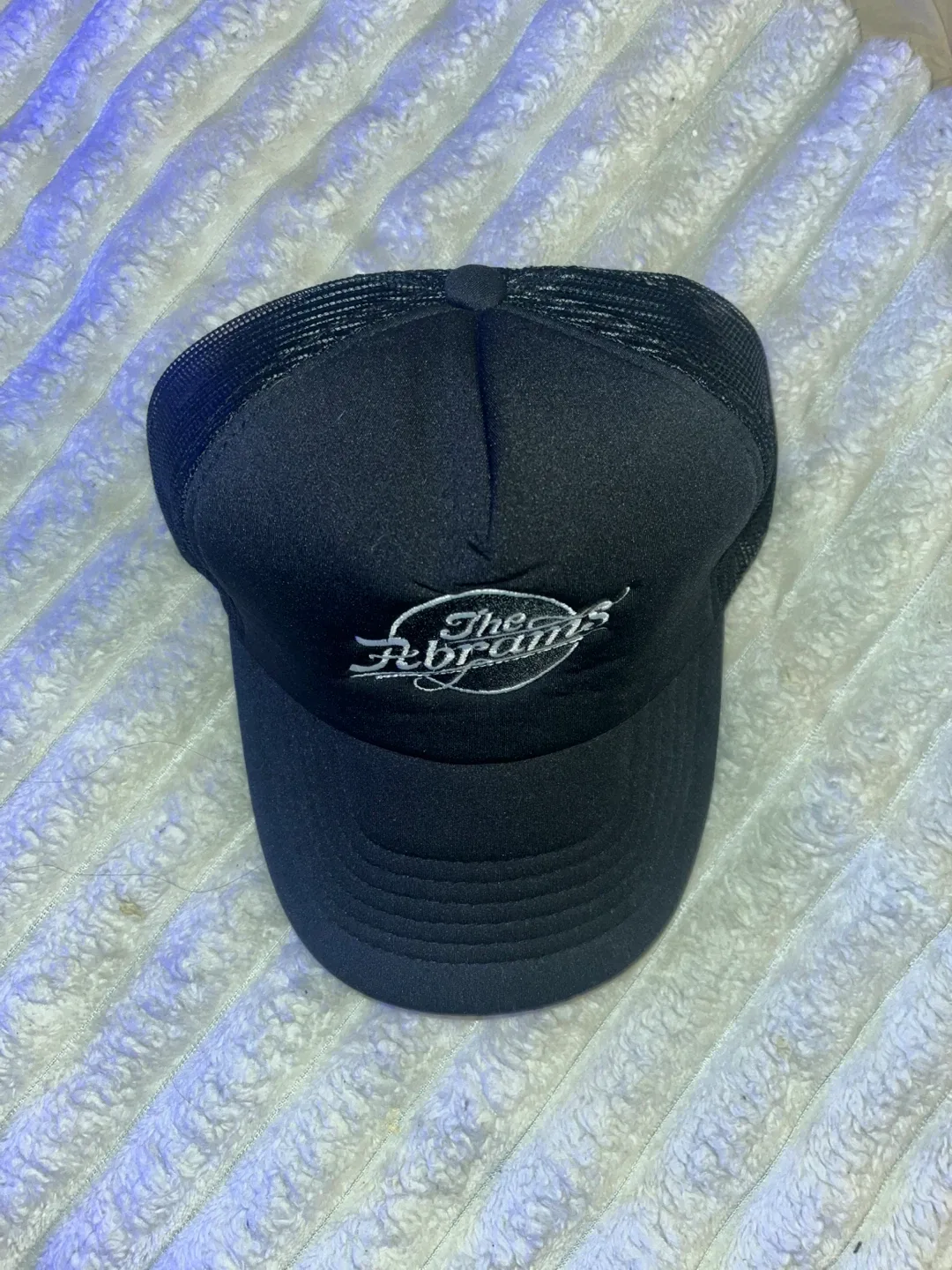 The Abrams Black Trucker Hat image indicator(3)