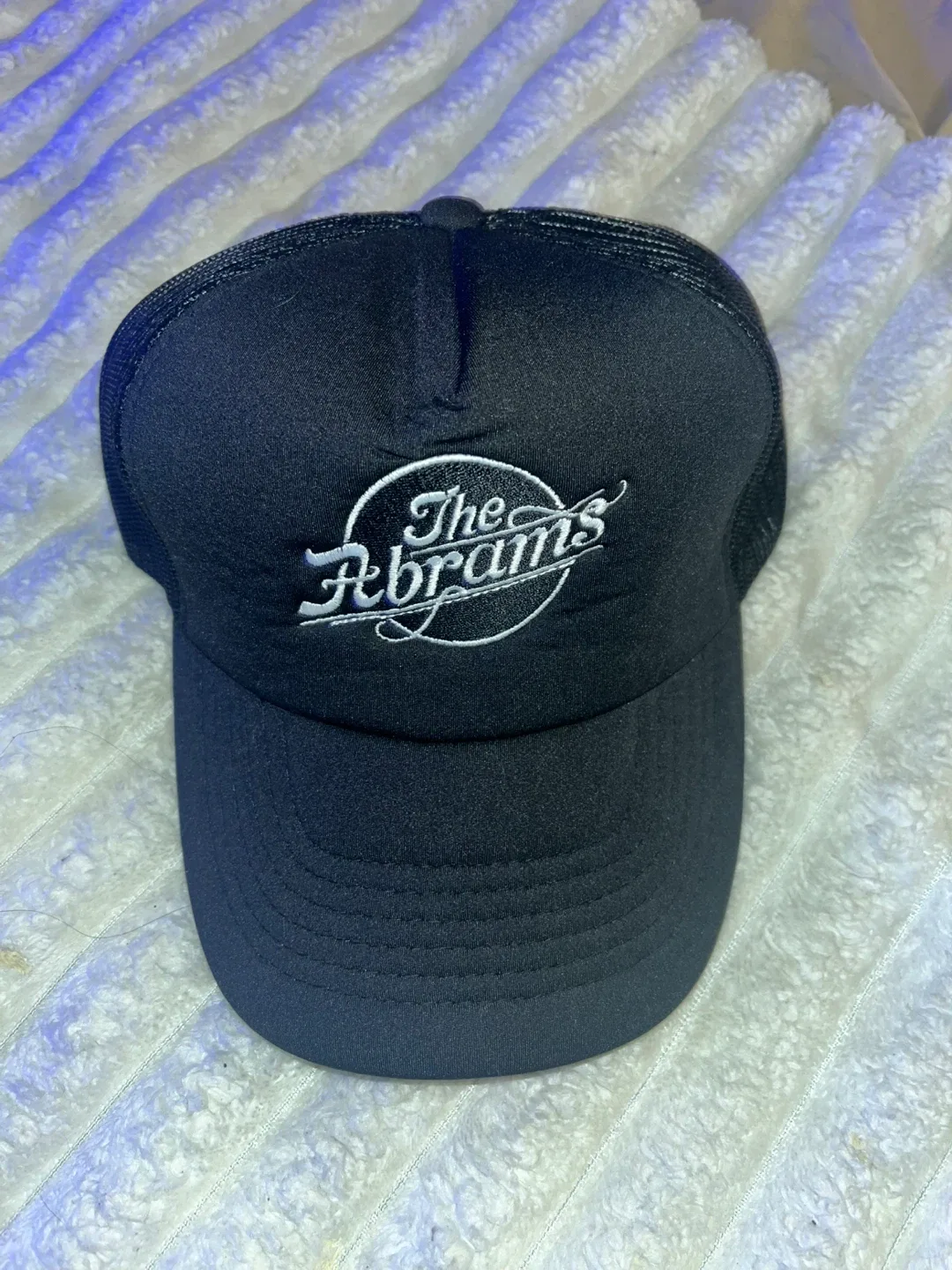 The Abrams Black Trucker Hat image indicator(2)