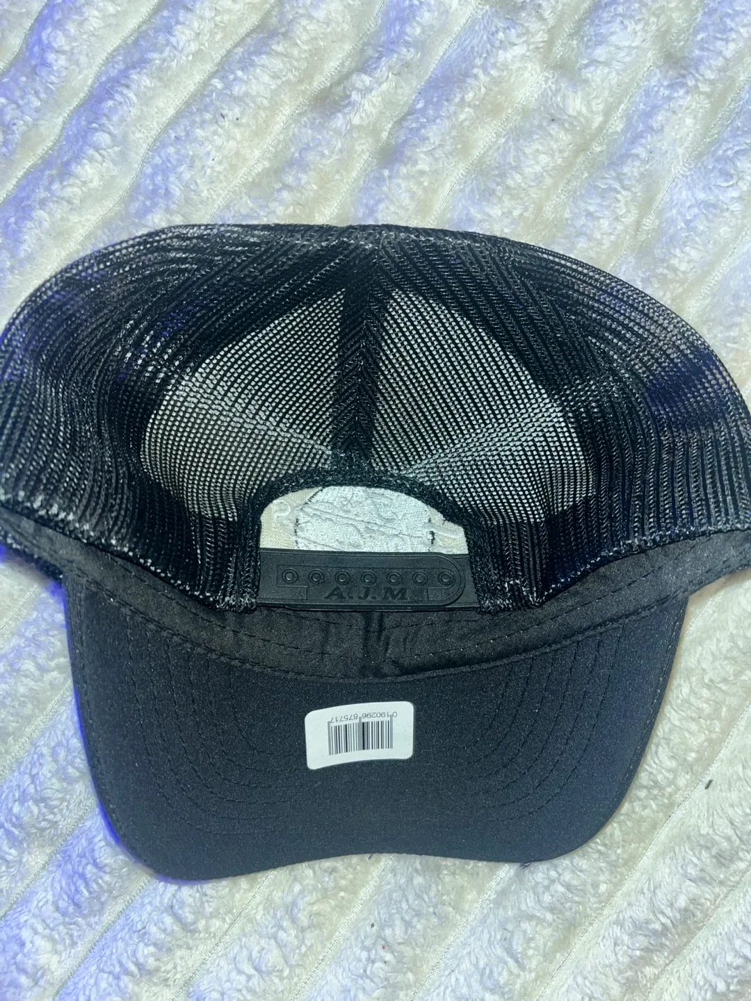 The Abrams Black Trucker Hat image indicator(4)