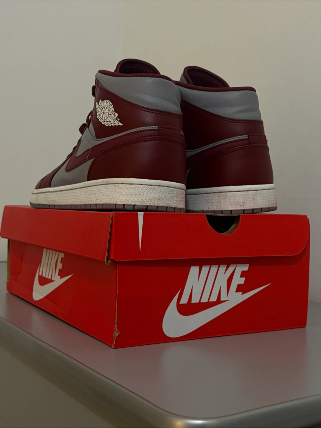 Nike Air Jordan 1 Mid Bordeaux/Grey - photo 4