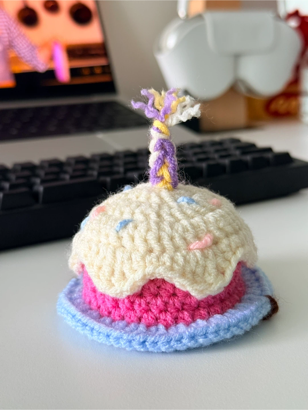 Crochet party hat - photo 3