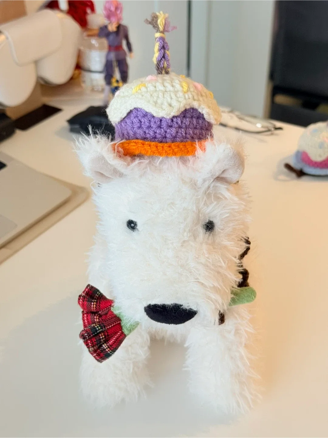 Crochet party hat image indicator(2)