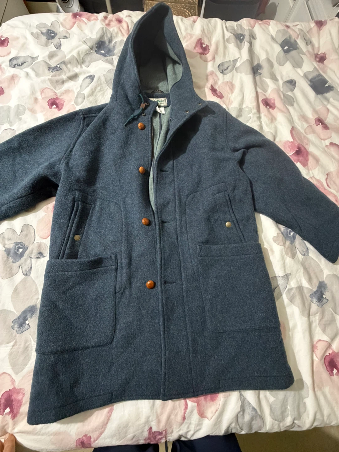 L.L.Bean Wool Blend Hooded Coat - Size Large - photo 4