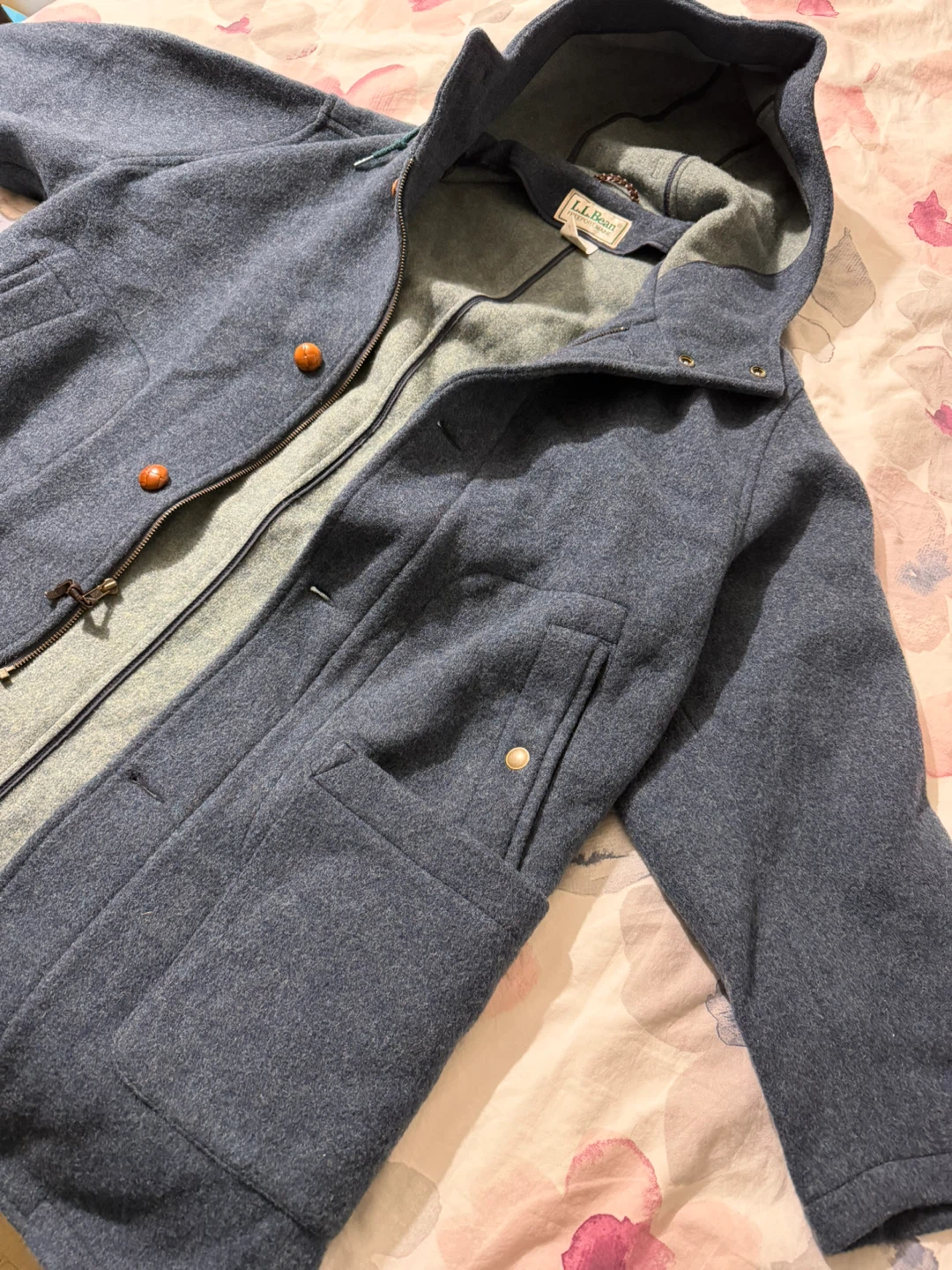 L.L.Bean Wool Blend Hooded Coat - Size Large - photo 3