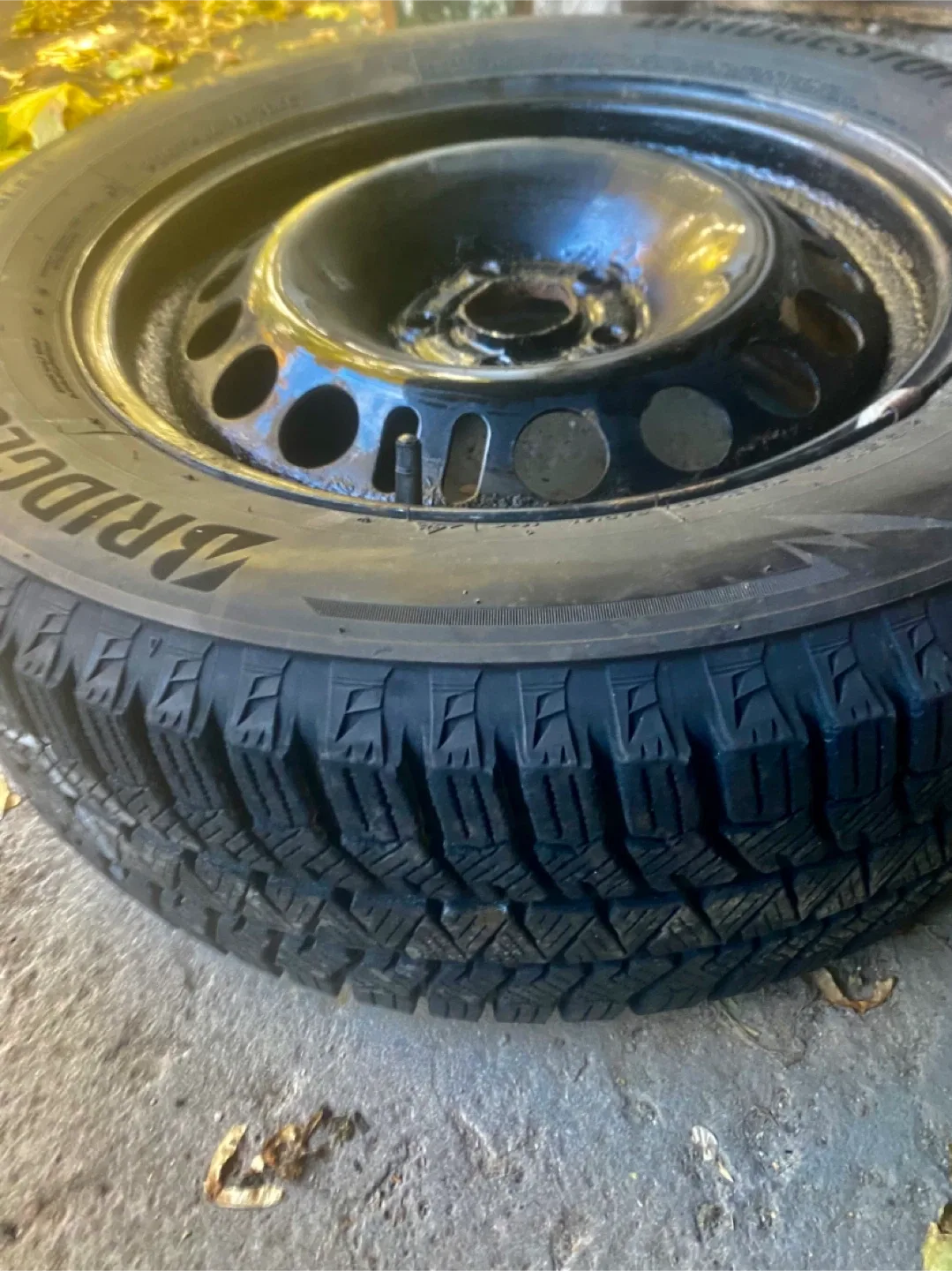 4 Bridgestone Blizzak WS90 Winter Tires 215/60R16