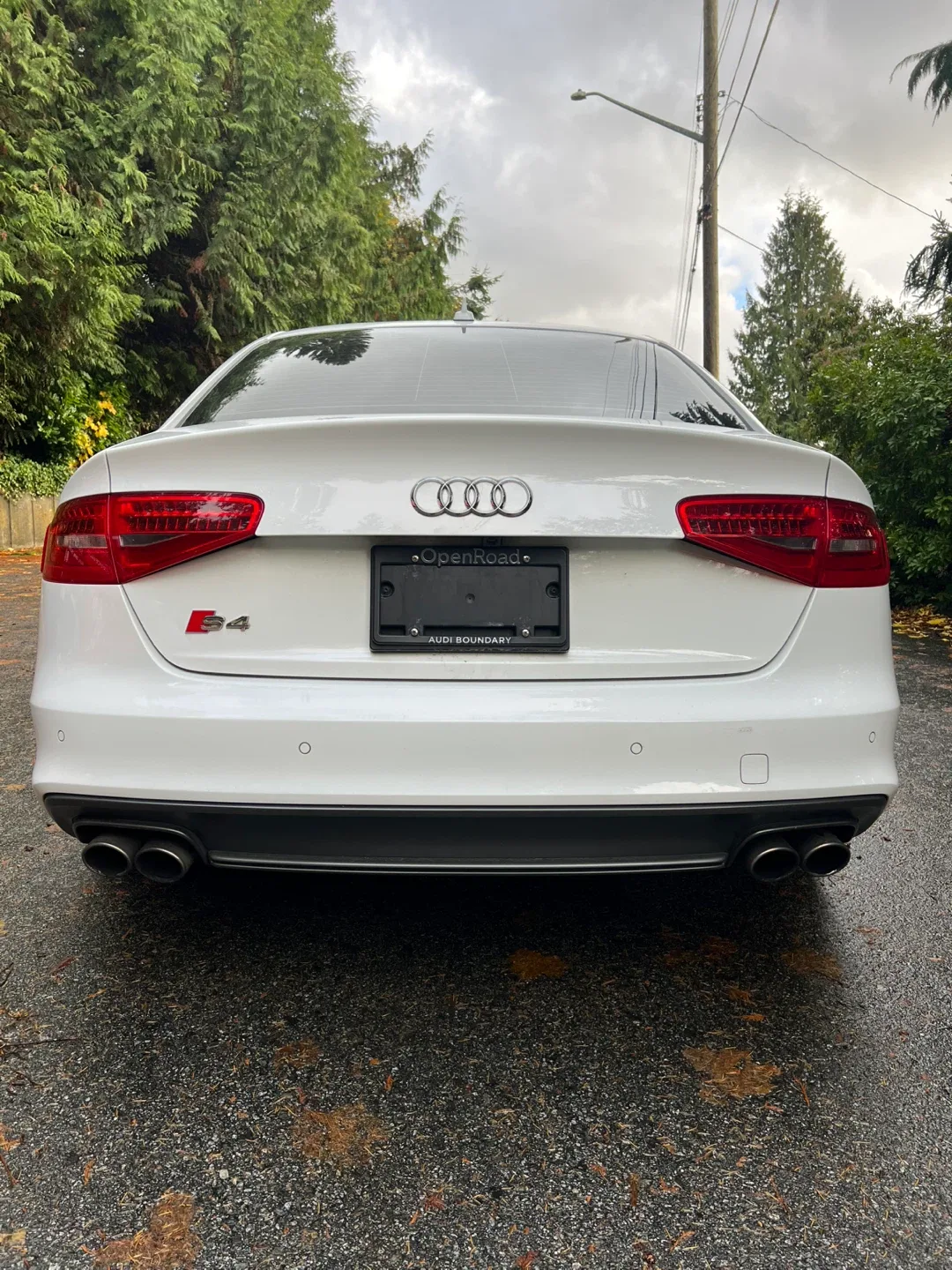 2014 White Audi S4 Sedan image indicator(5)