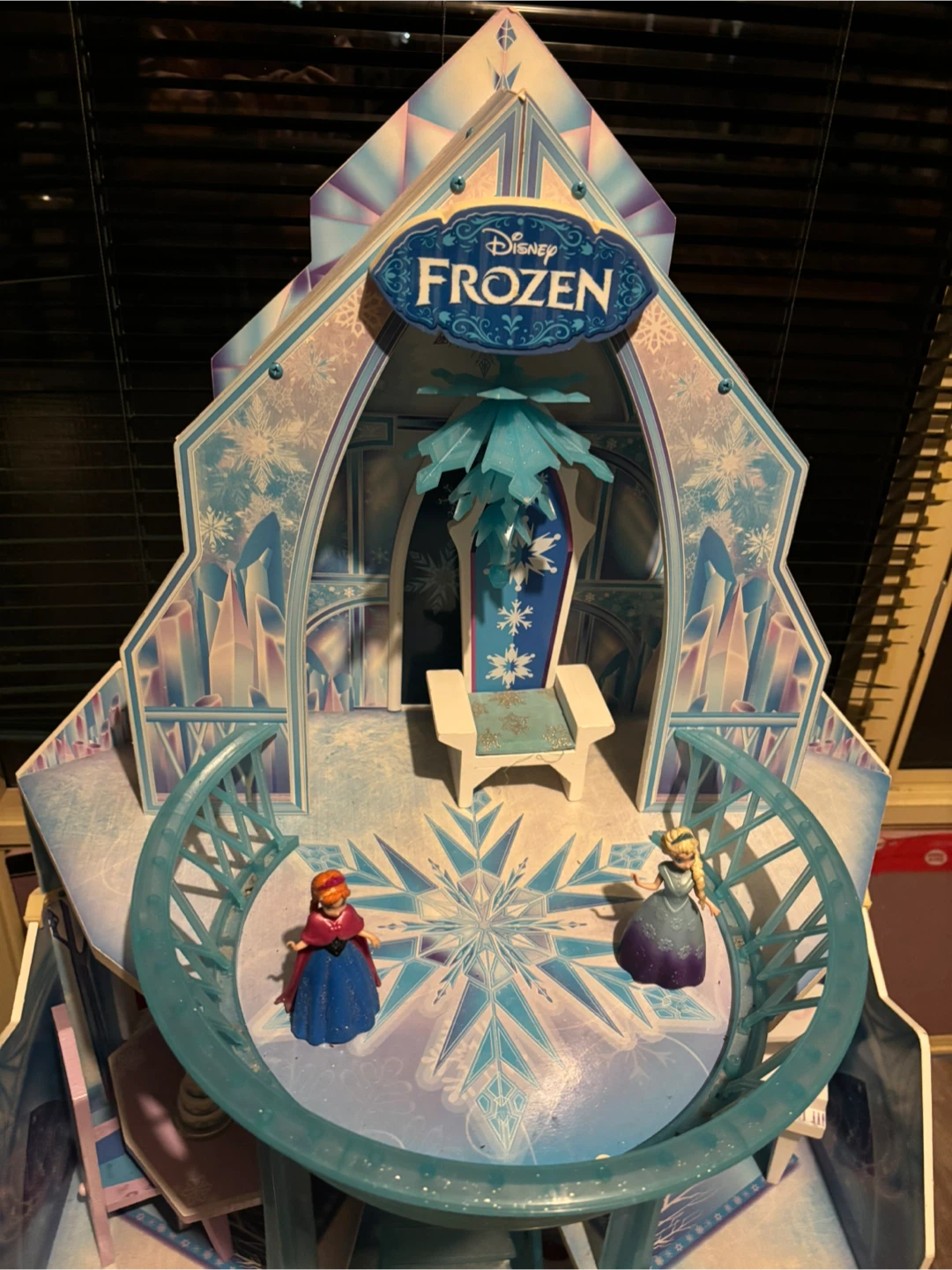 Disney Frozen Arendelle Castle Dollhouse - photo 2