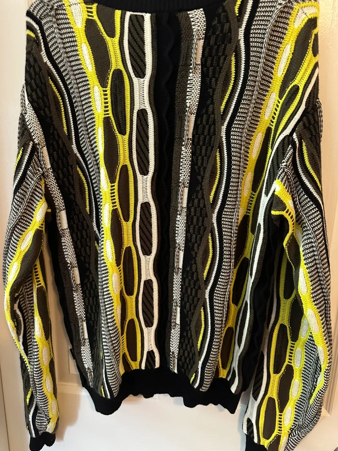 Coogi Sweater - Iconic Design image indicator(2)