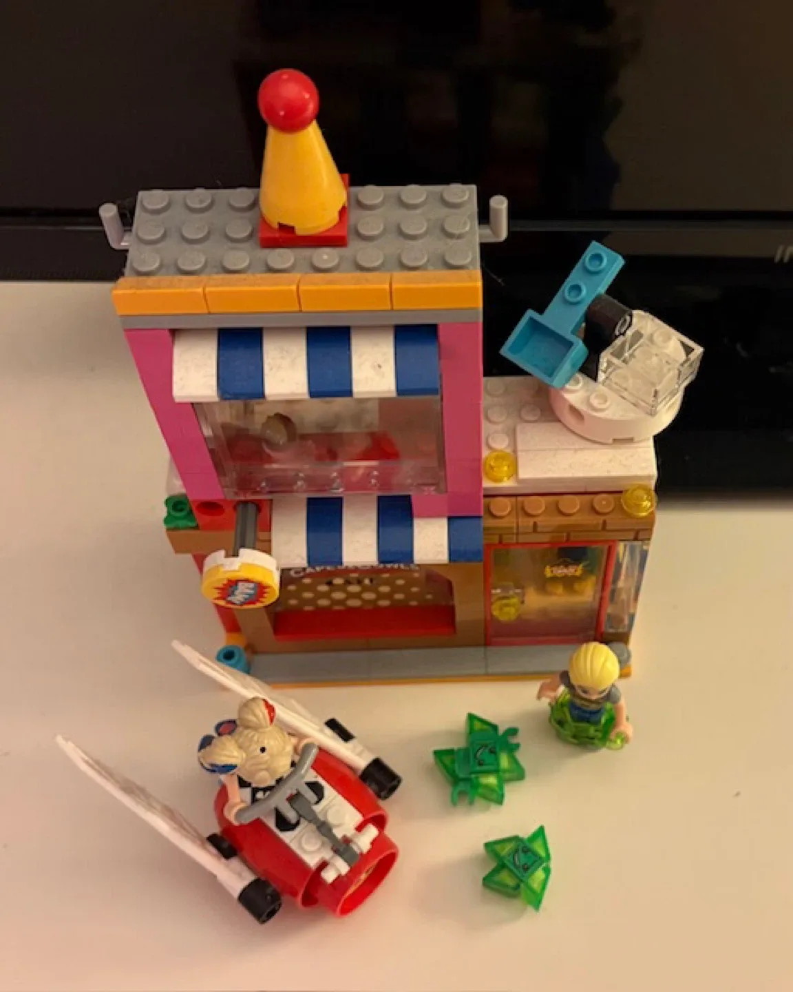 🤩LEGO DC Super Hero Girls Harley Quinn to the Rescue 41231 image indicator(2)