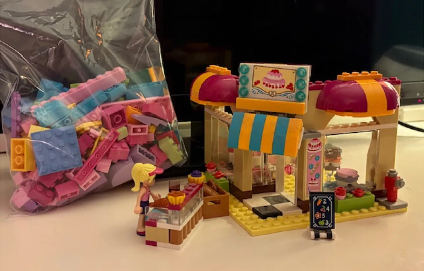 🤩Lego Friends 41006 Downtown Bakery