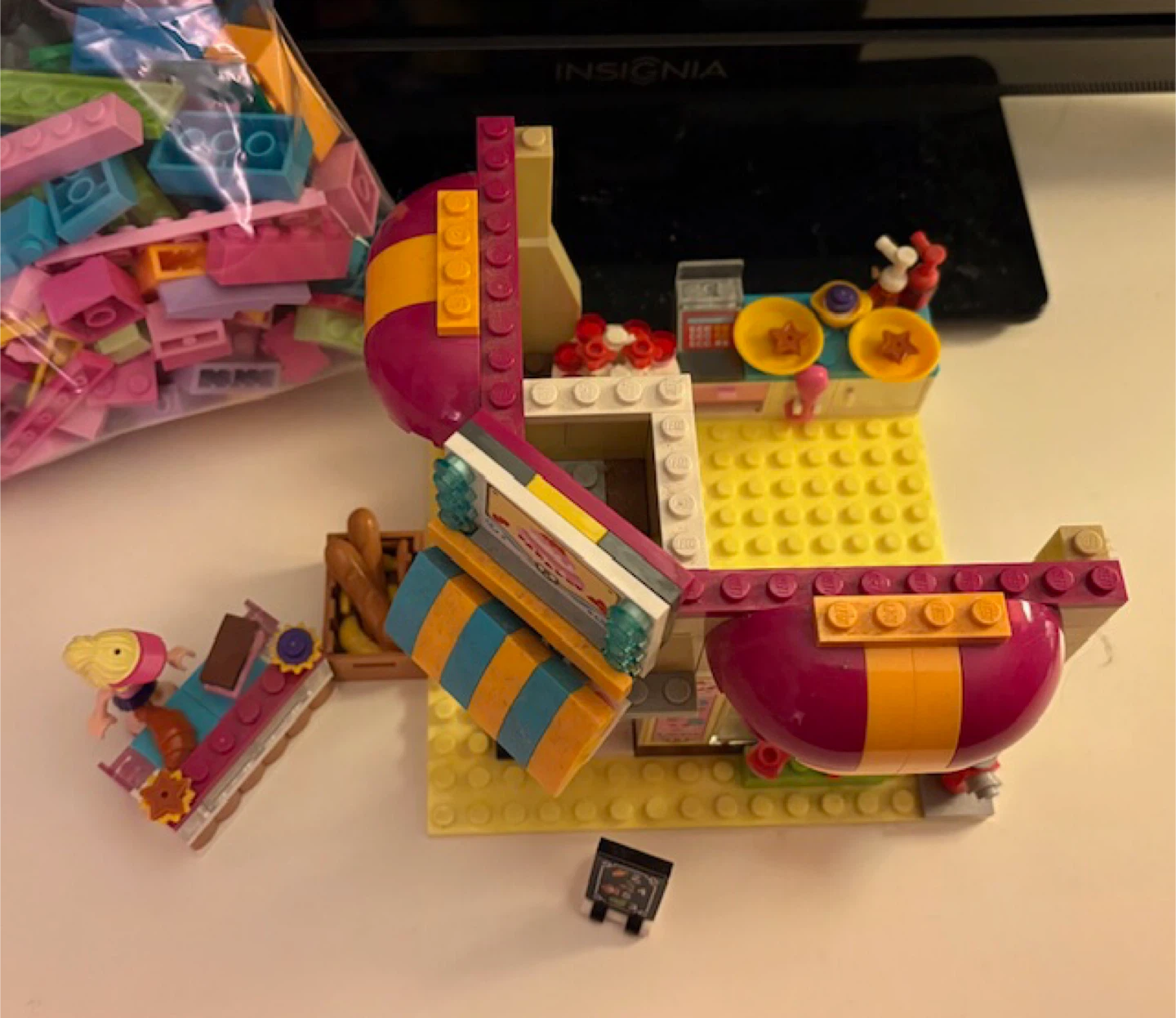 🤩Lego Friends 41006 Downtown Bakery - photo 2
