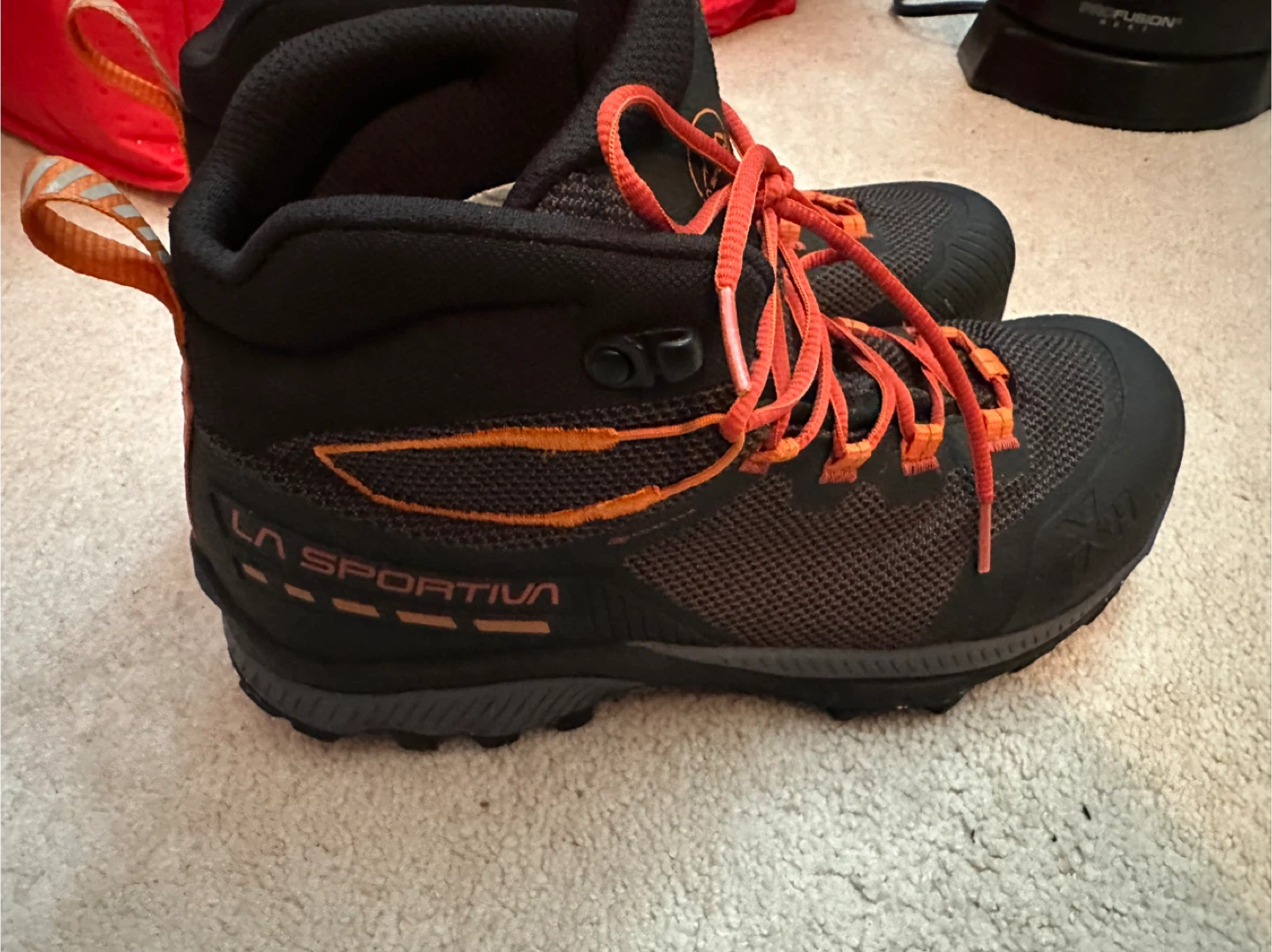 La Sportiva Ultra Raptor II Mid GTX Hiking Boots - Black - photo 3