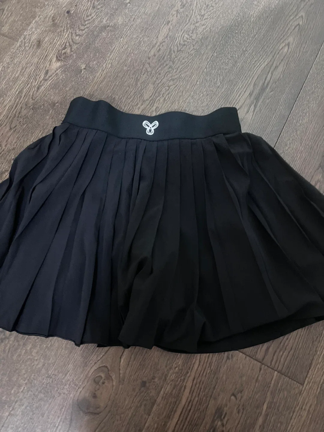 Tna action- Black Pleated Skirt - XS image indicator(3)