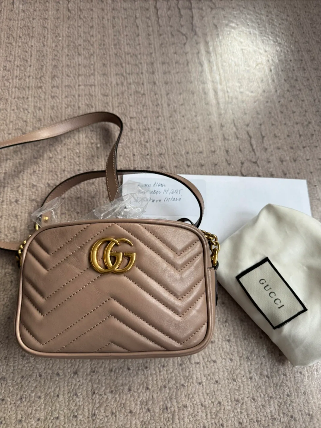 Gucci GG mini Marmont Small Shoulder Bag - Beige
