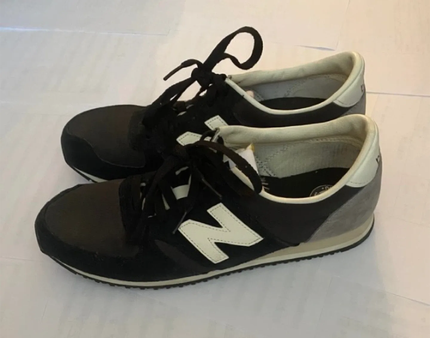 New Balance Sneakers thumbnail