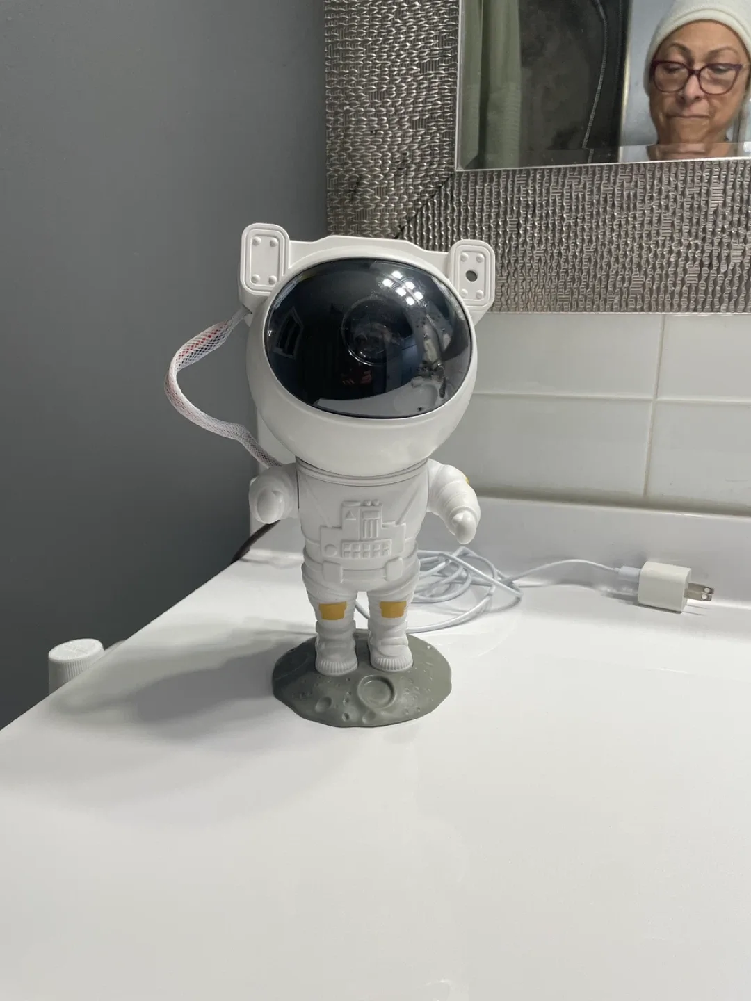 Astronaut Galaxy Projector Night Light with Remote image indicator(2)
