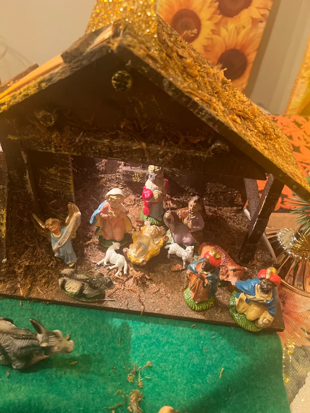 Nativity Scene Set image indicator(4)