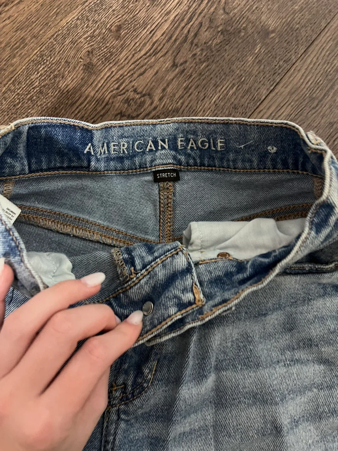 American Eagle Denim Shorts - Size 0 image indicator(2)