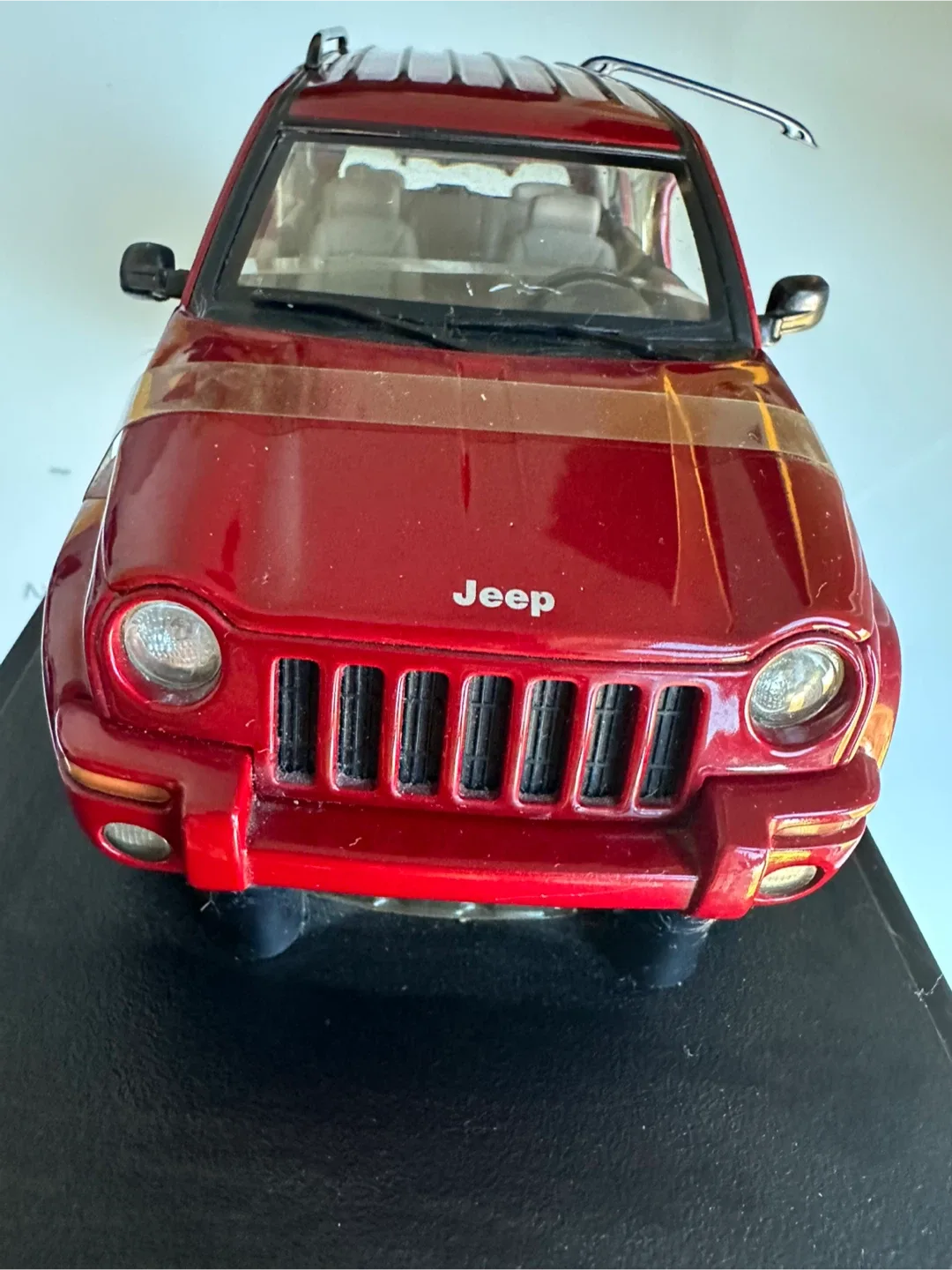 Matchbox Jeep Liberty Diecast Car image indicator(2)