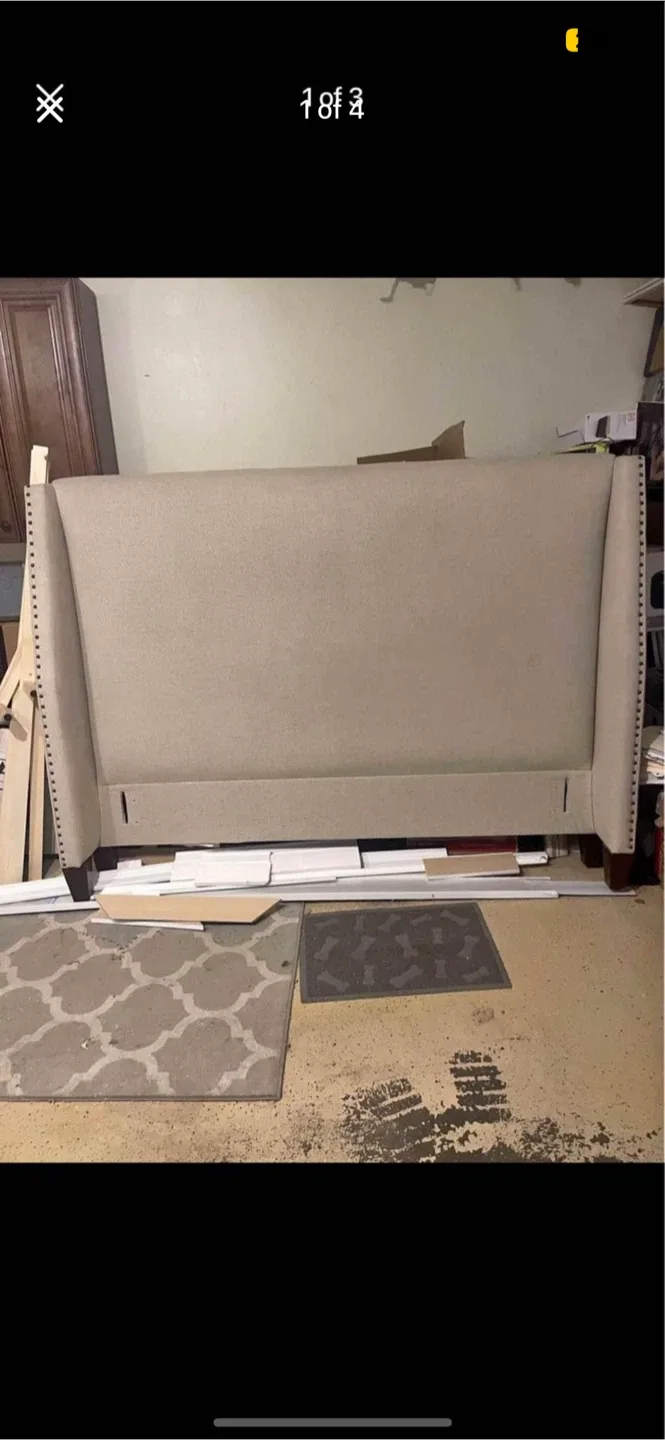 Upholstered Nailhead Wingback Headboard image indicator(2)